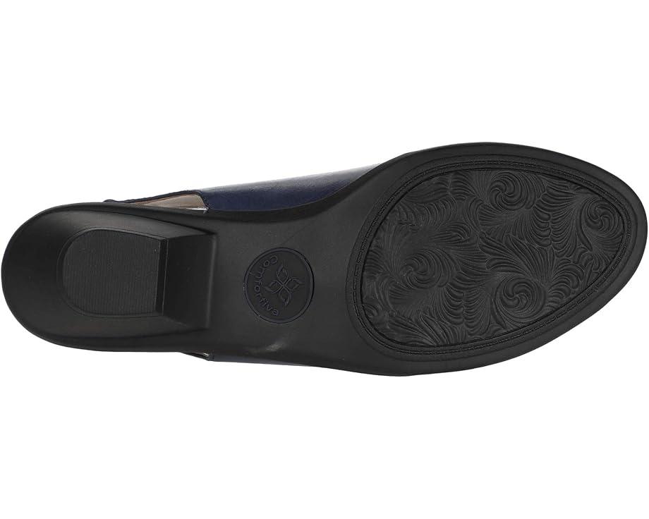 Women's Comfortiva Faye Product Image