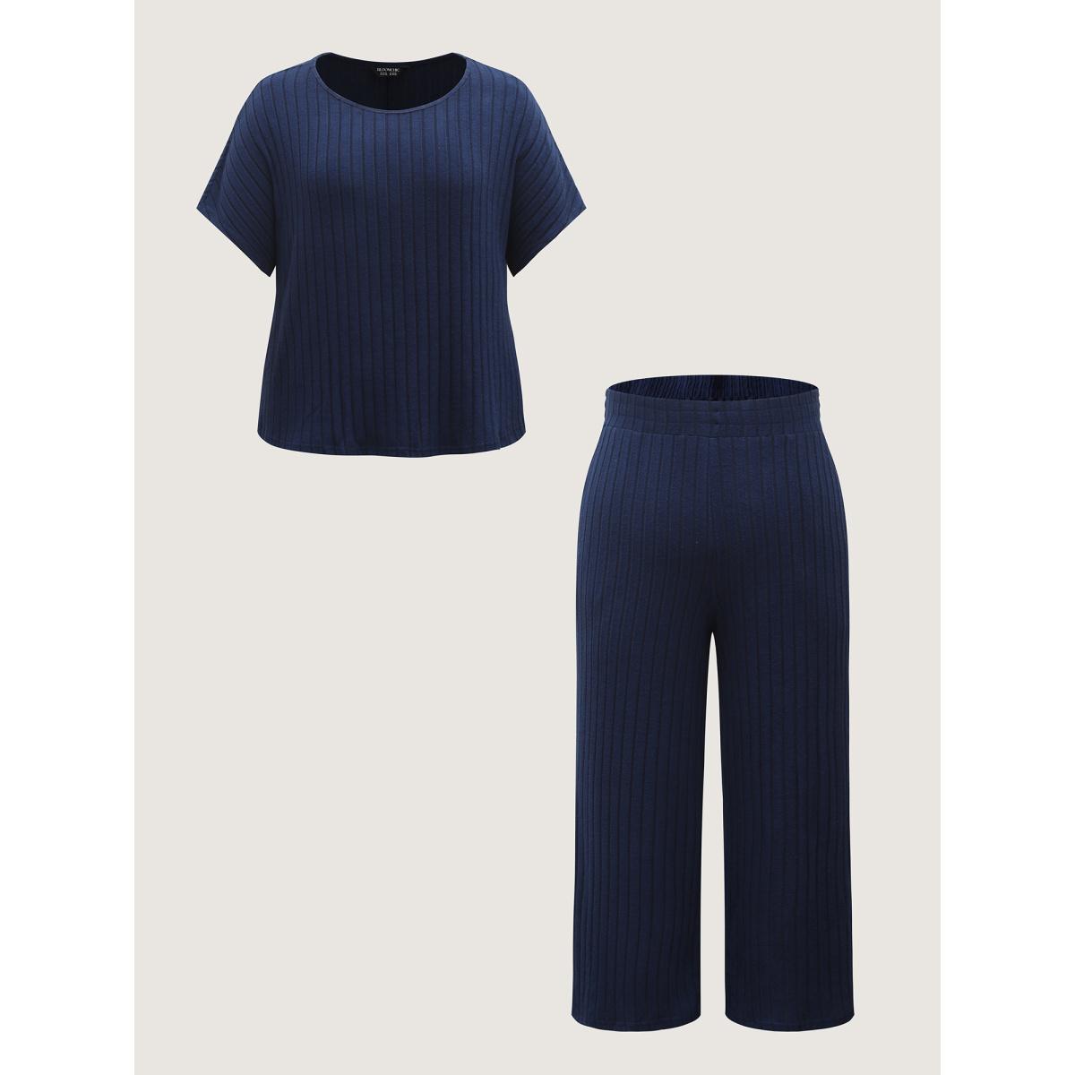 Plus Size Stretchy Pit Strip Solid Loungewear Set Women DarkSlateGray Texture Short sleeve Round Neck Leisure Loungewear Sets BloomChic 18-20/2X Product Image