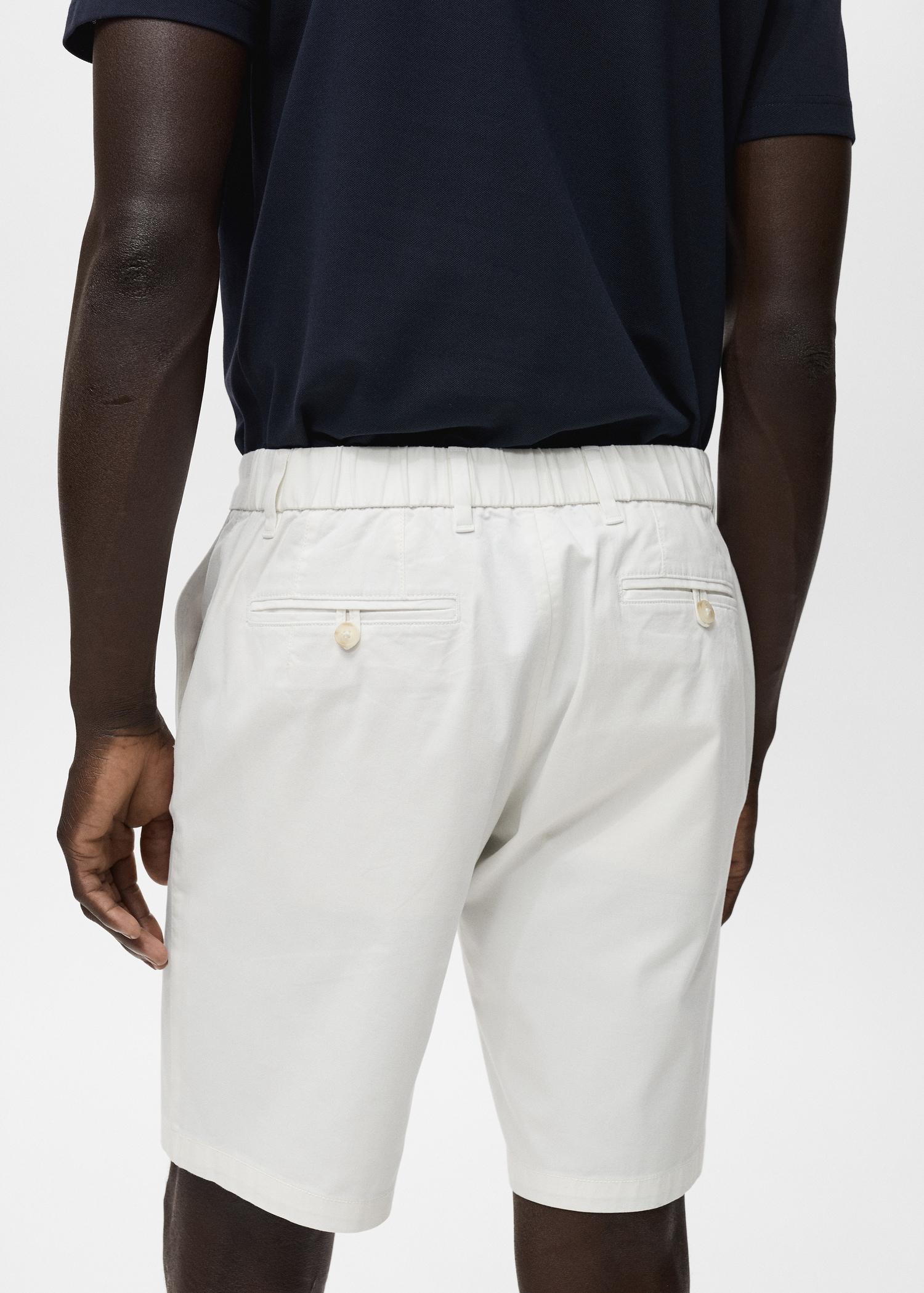 Slim-fit chino cotton bermuda shorts - Men | MANGO USA Product Image