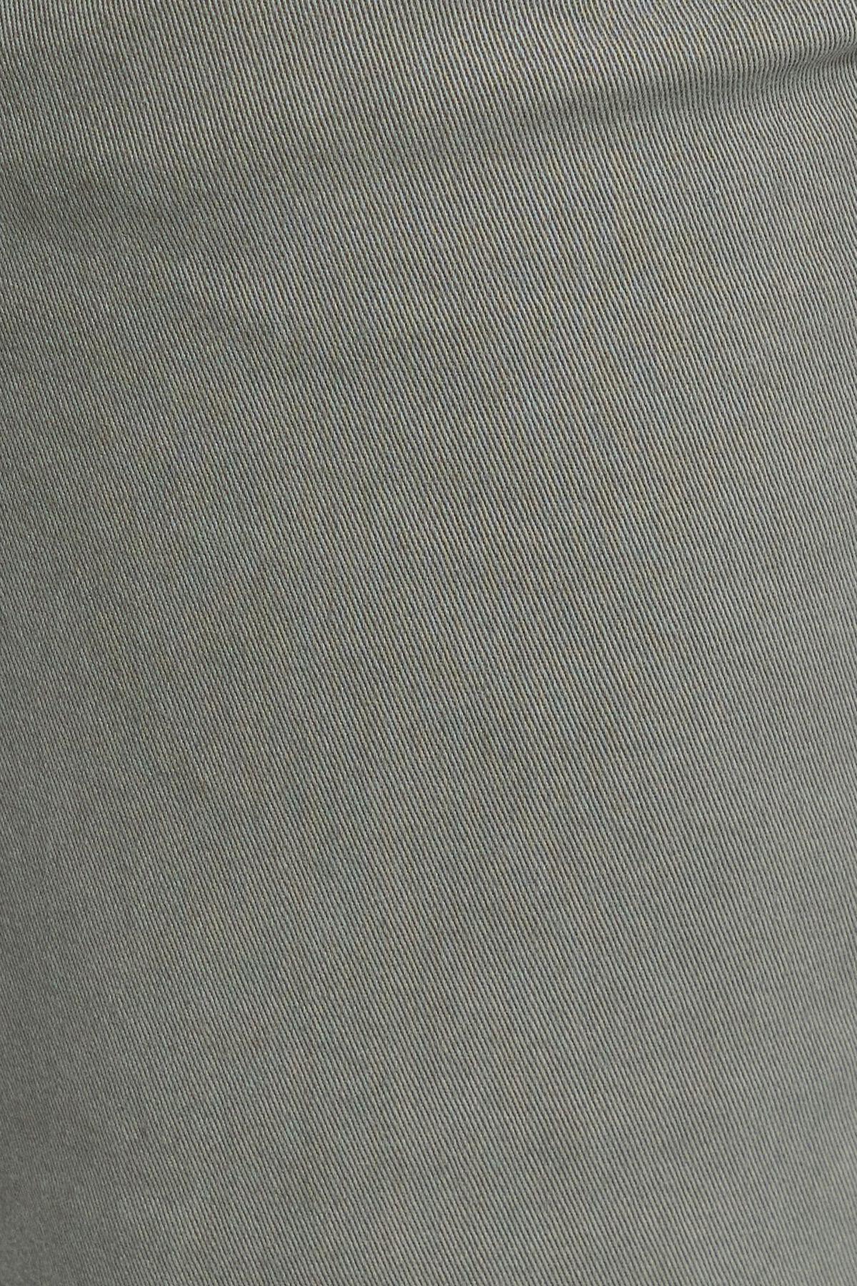 Low Rise Straight Leg Pant Product Image