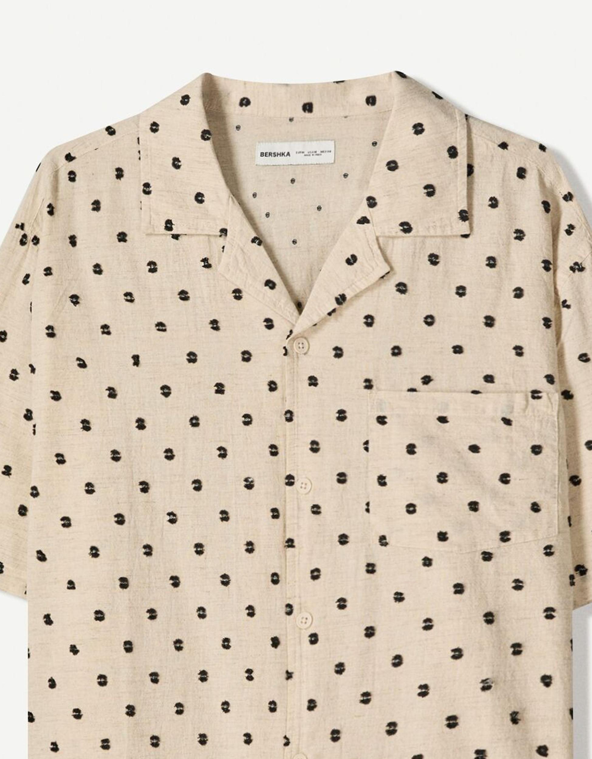 Embroidered short sleeve shirt Product Image