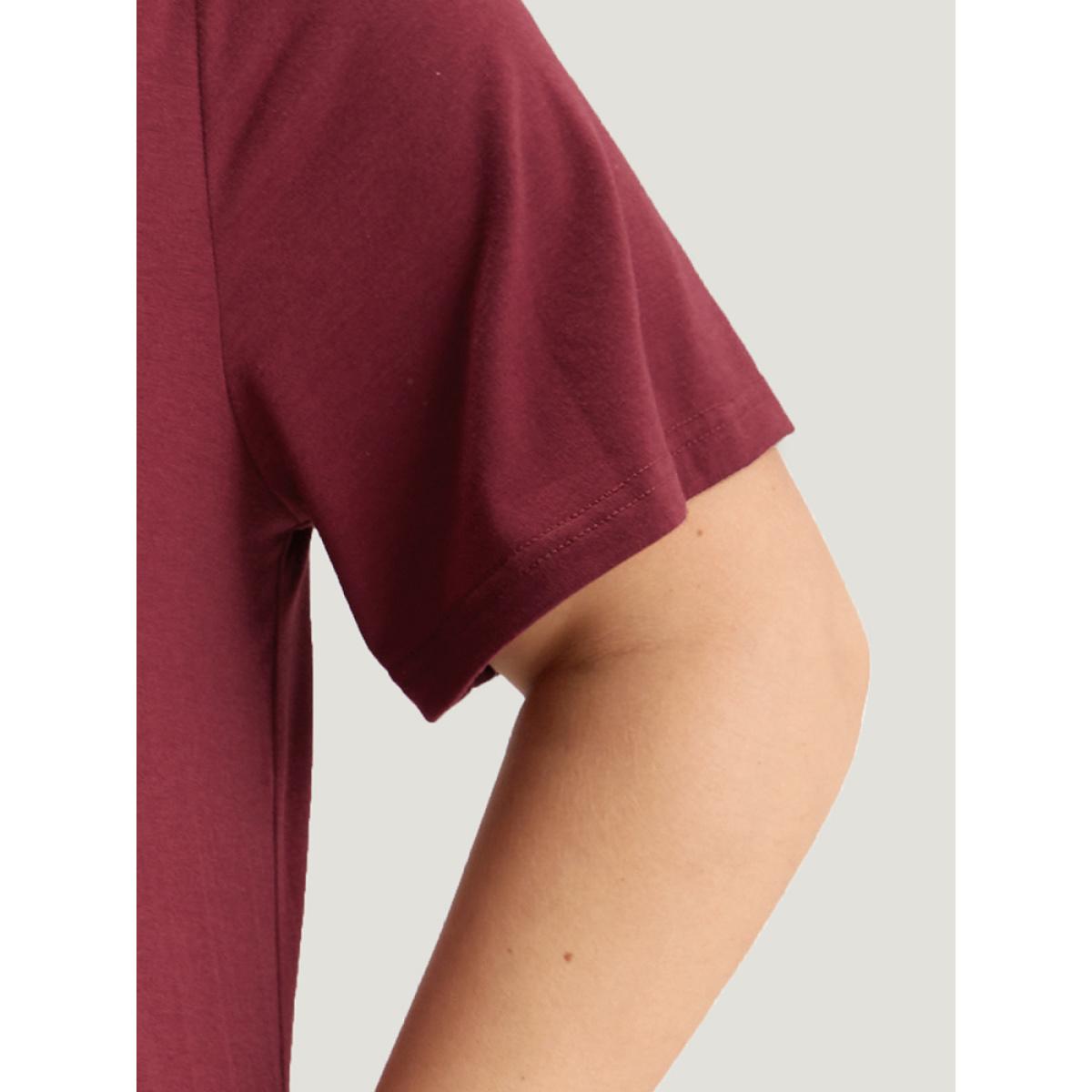 Plus Size Moon & Star Print Round Neck T-shirt Burgundy Women Casual Printed Star and moon Dailywear T-shirts BloomChic 12/L Product Image