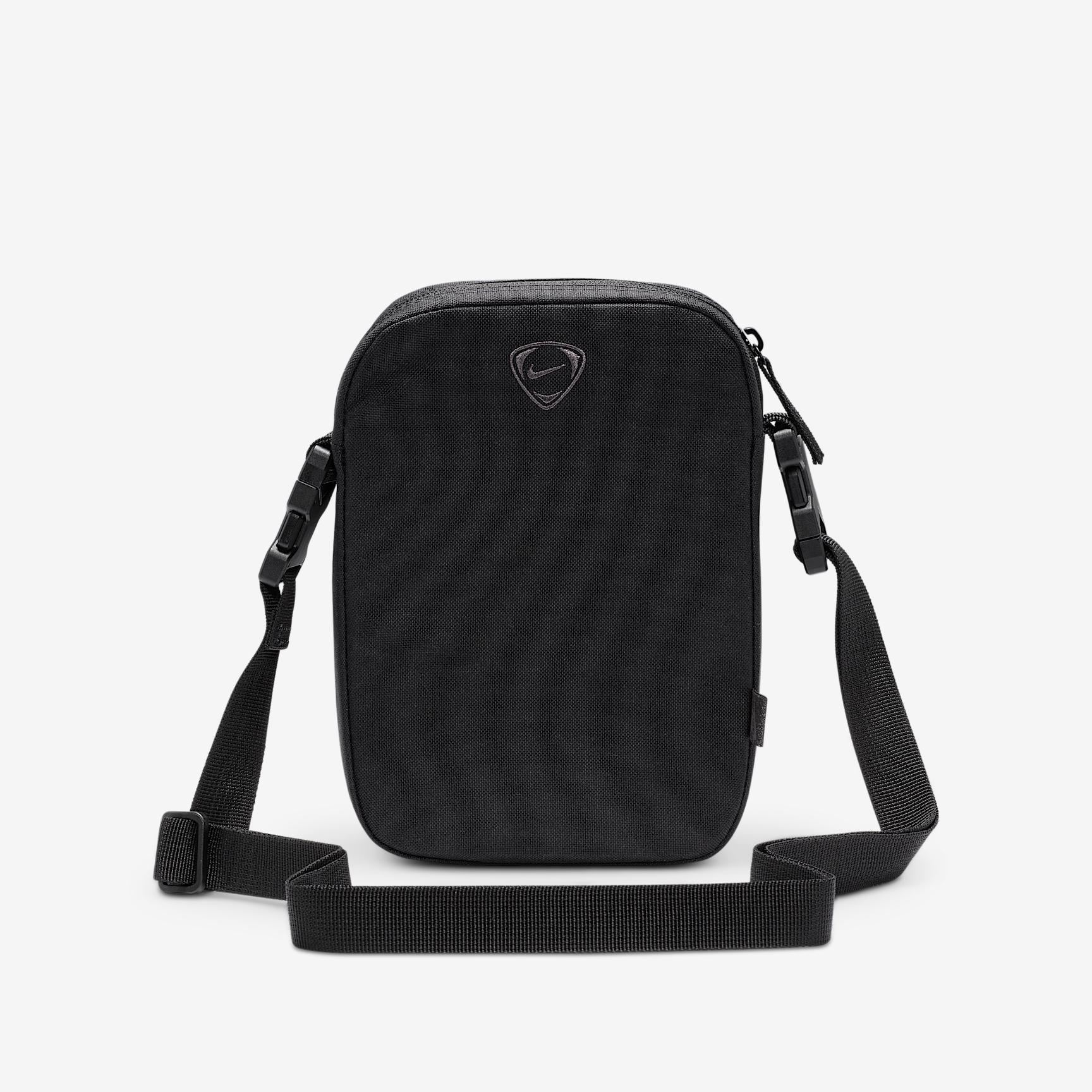 Nike Heritage Total 90 Crossbody Bag (4L) Product Image