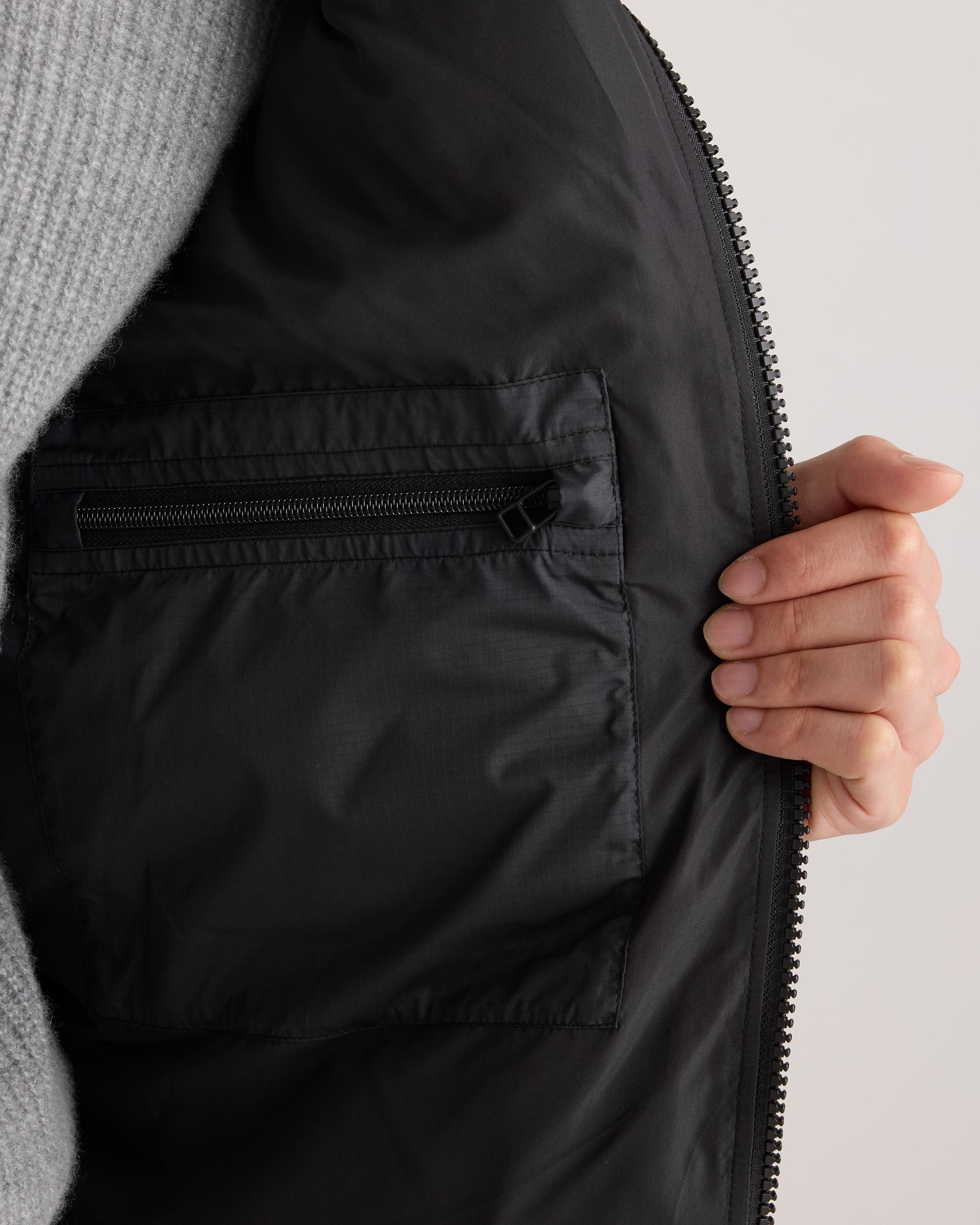 Quince | Men's Responsible Down Puffer Vest Recycled Polyester Product Image