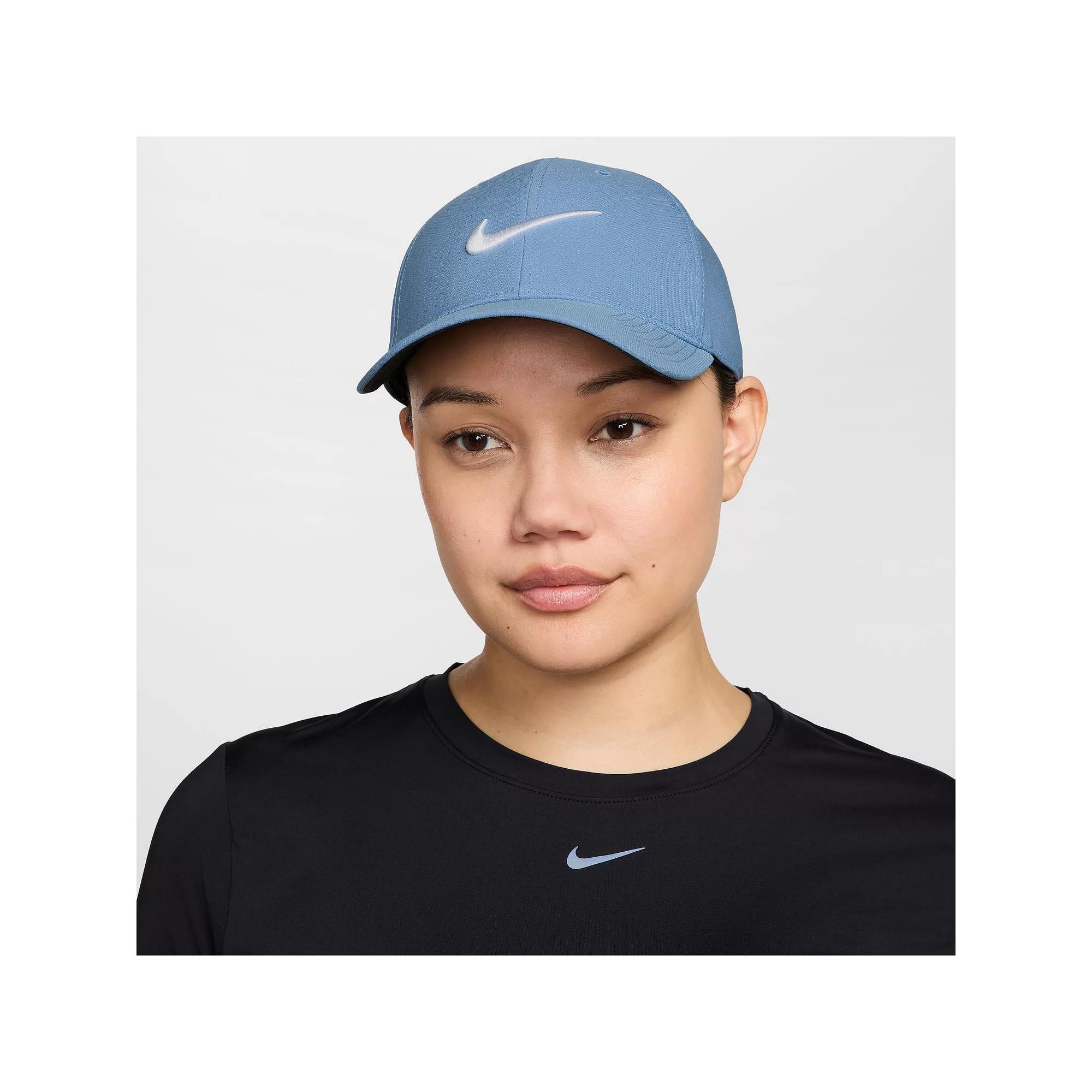 Men’s Nike Dri-Fit Club Structured Swoosh Cap,  Product Image