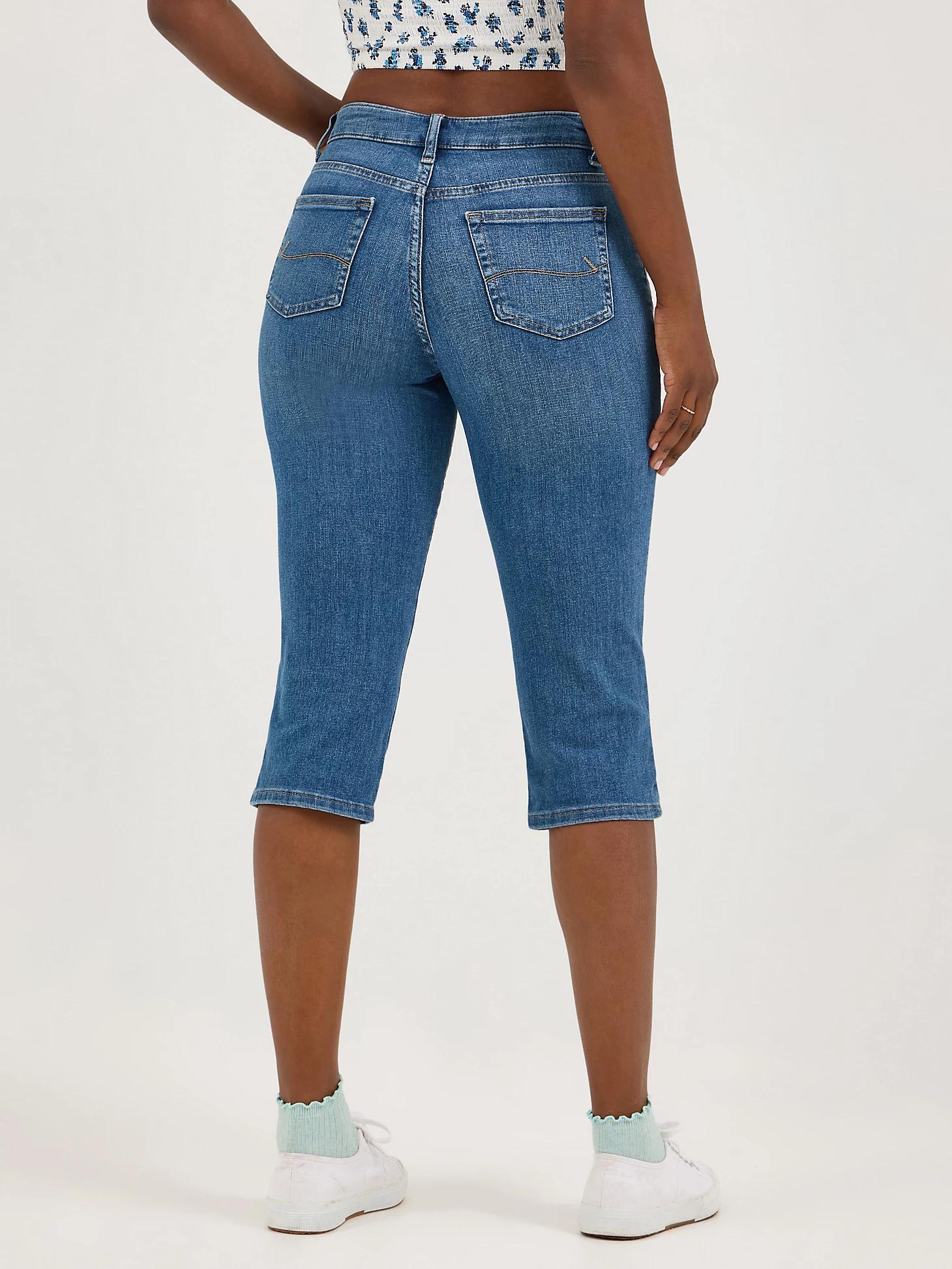 Women's Capris: Relaxed Fit Capri Pants | Denim Pants | Lee® Product Image