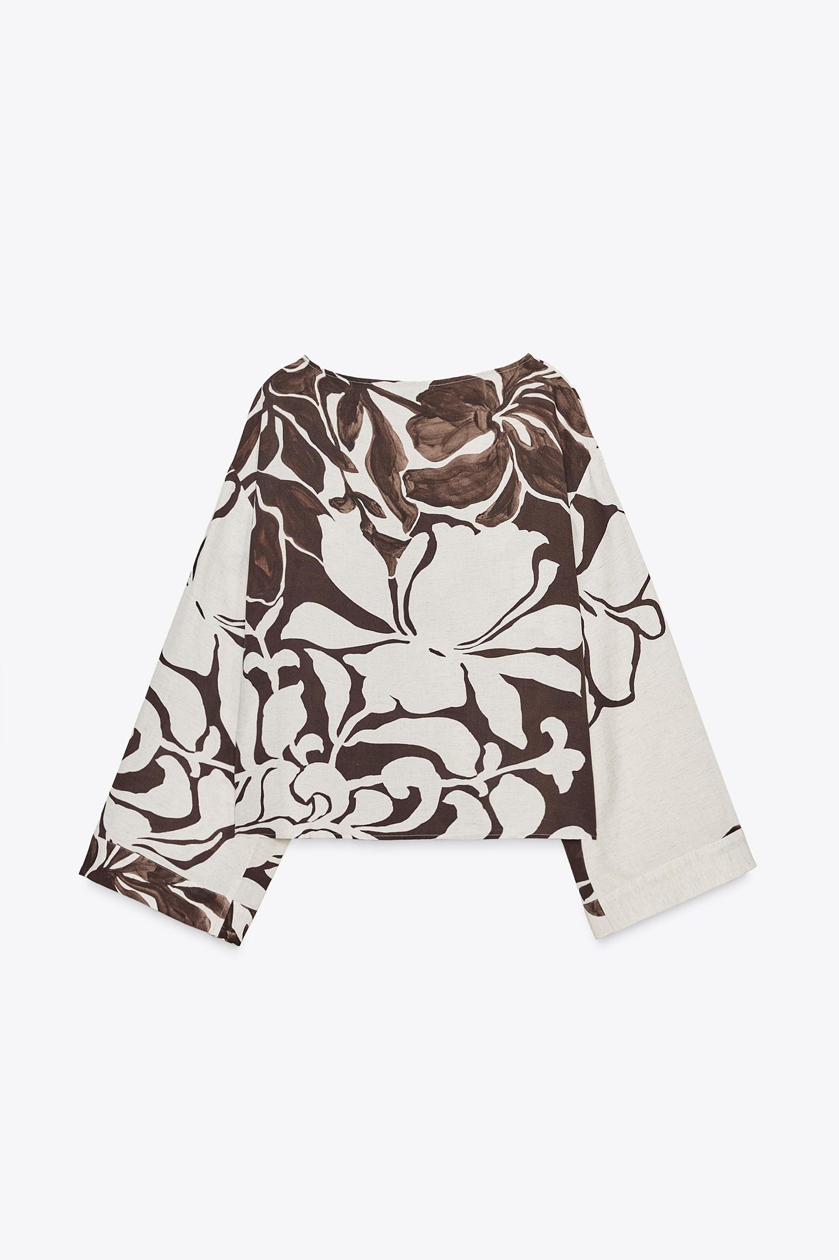 FLORAL PRINT TOP Product Image