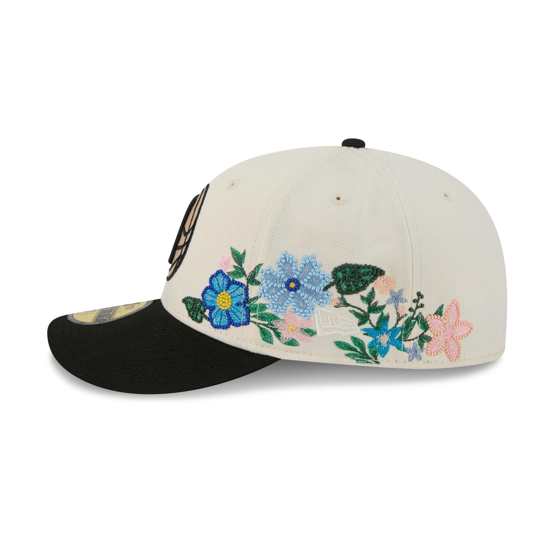 Brooklyn Nets Tonal Florals White 59FIFTY Fitted Hat Male Product Image