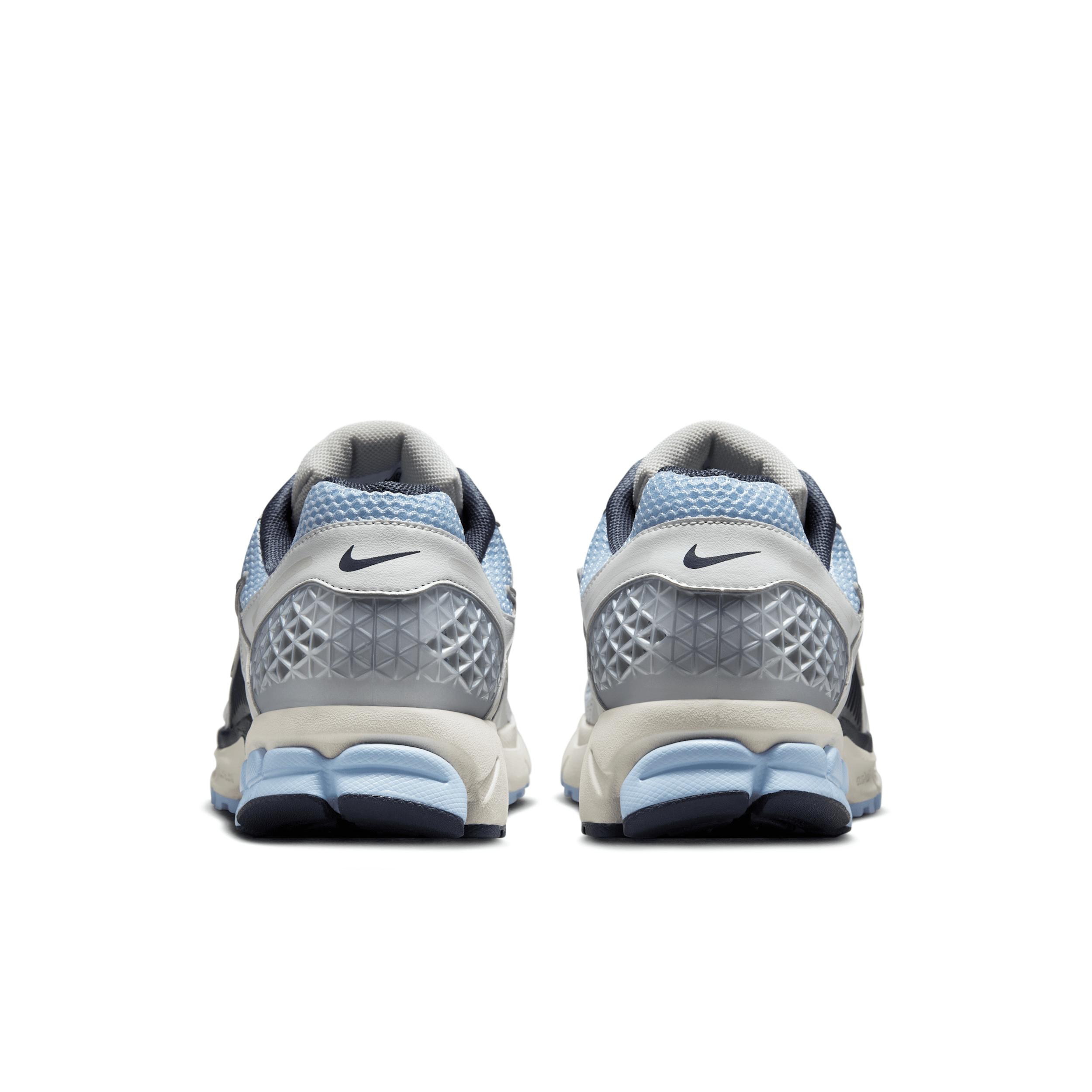 Mens Nike Zoom Vomero 5 Casual Shoes Product Image