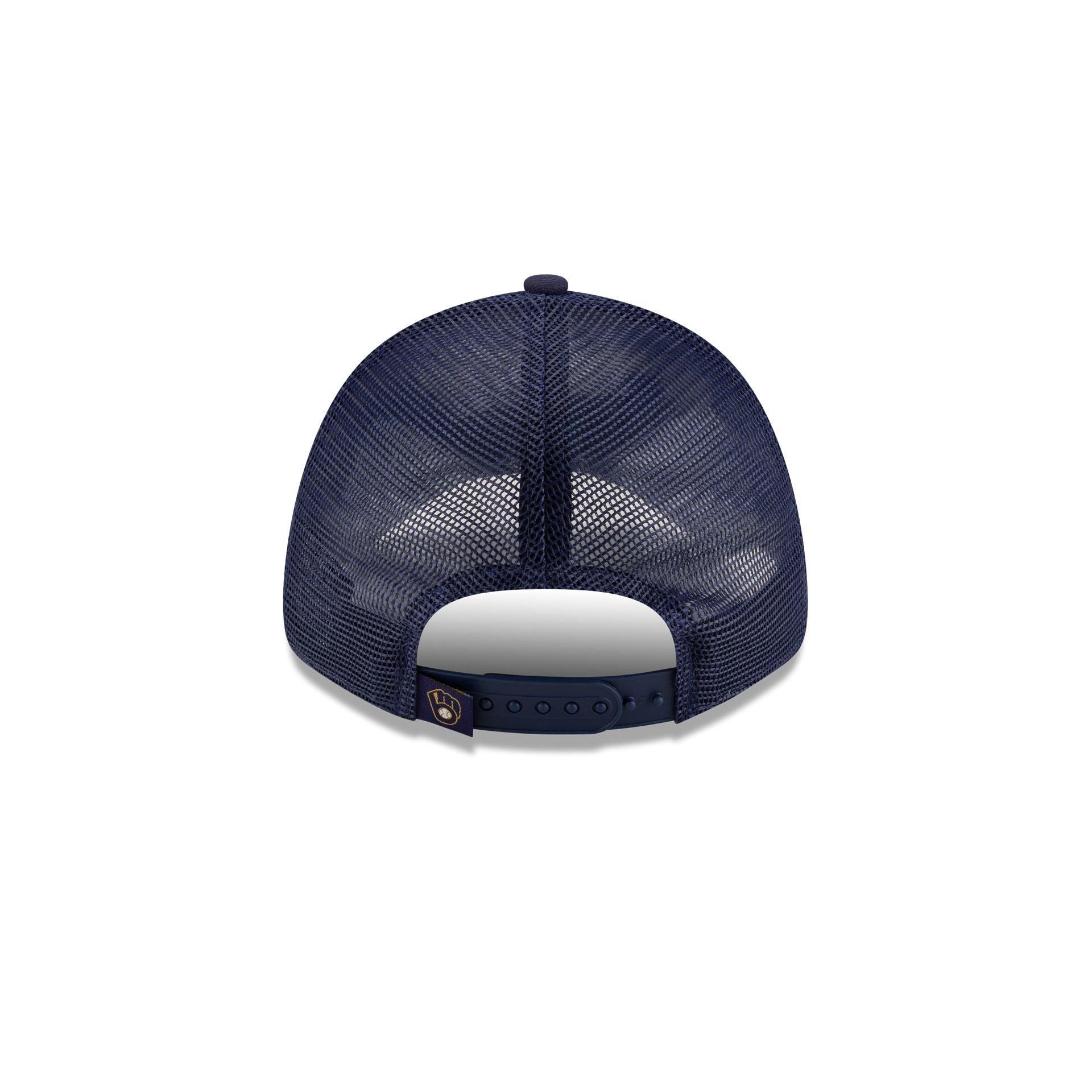 Milwaukee Brewers 9FORTY Trucker Hat Male Product Image