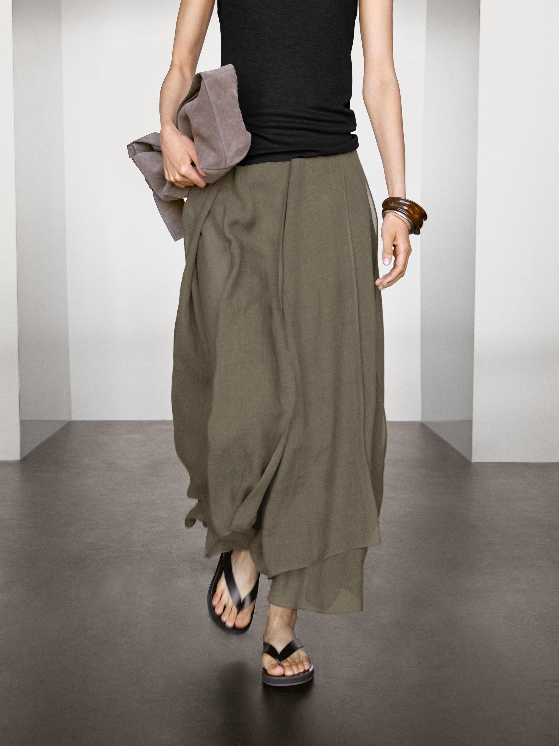 Long flowing skirt with ruffles Product Image