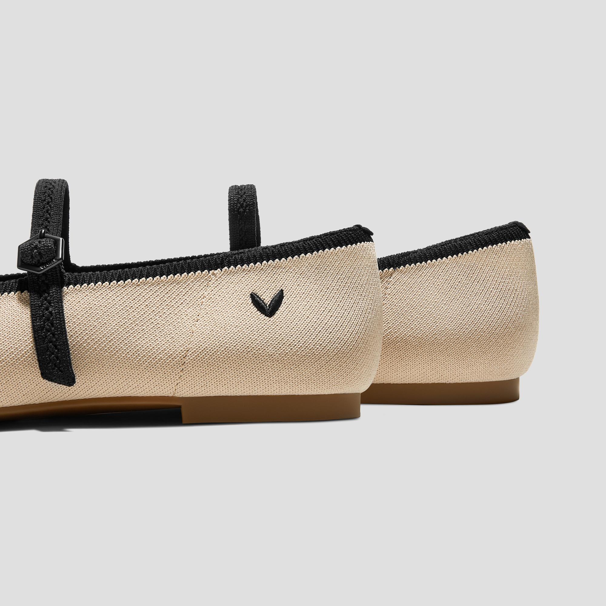 Almond-toe Mary-Jane AdaptAll™（Nelly） Product Image