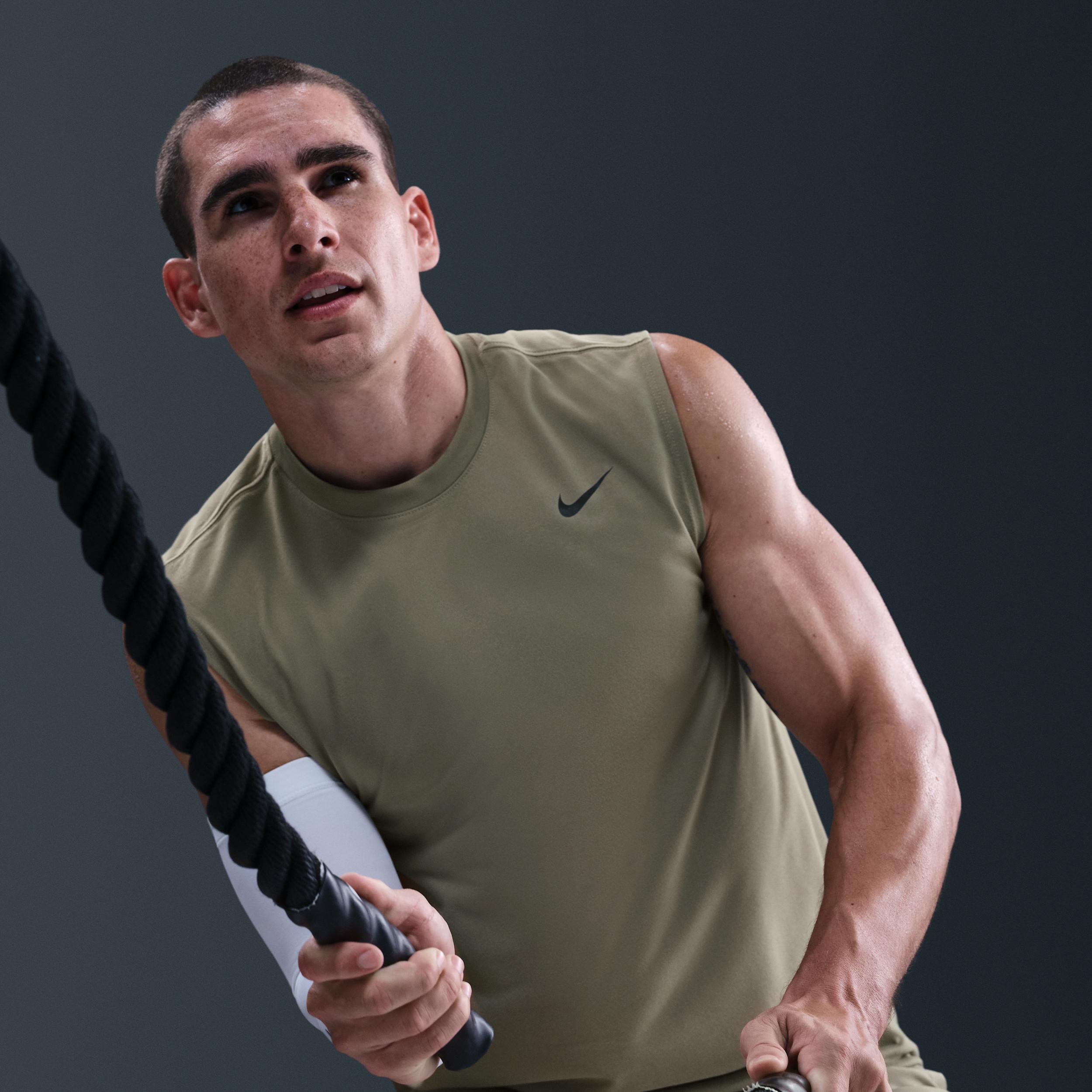 Nike Men's Dri-FIT Legend Sleeveless Fitness T-Shirt Product Image