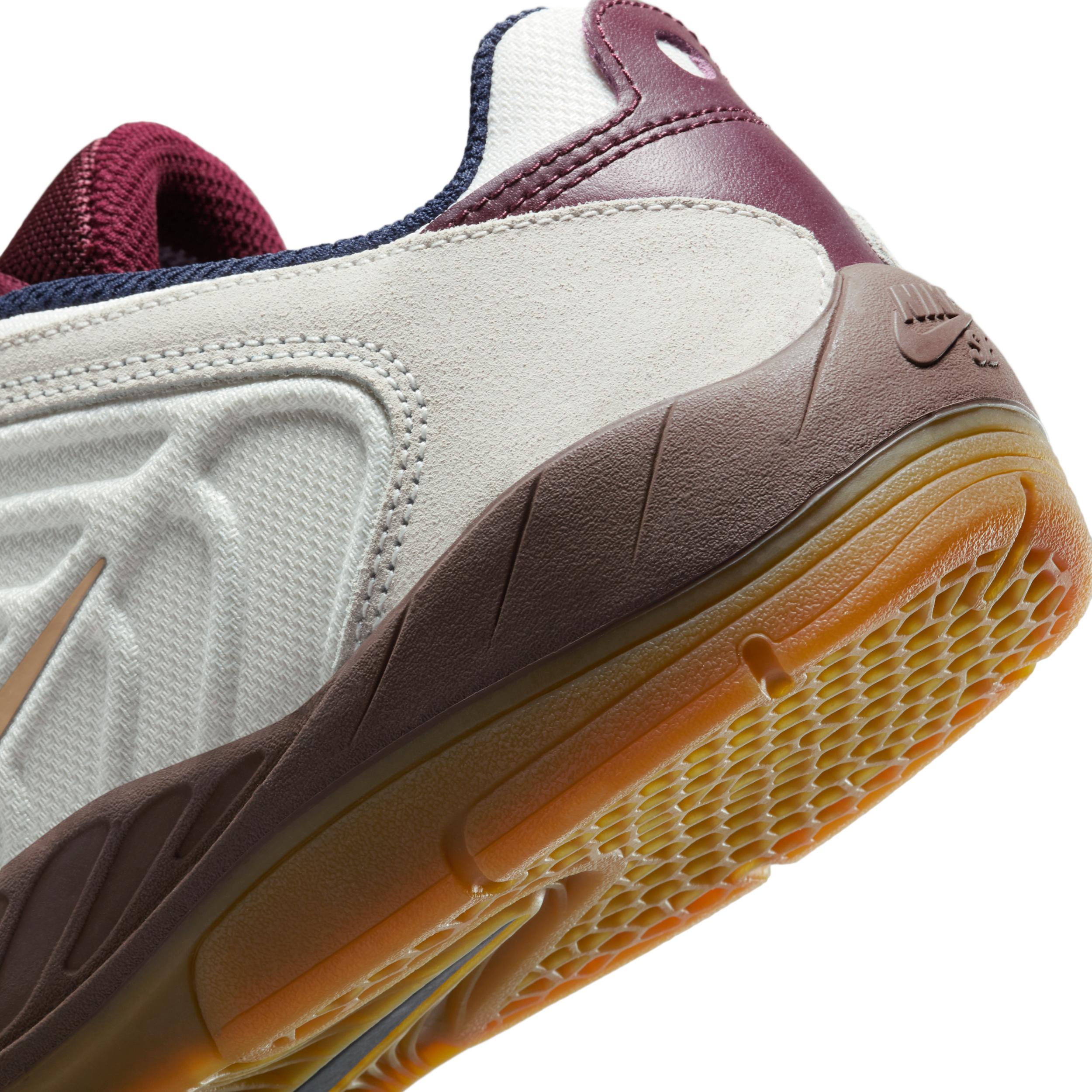 Men's Nike SB Vertebrae Shoes Product Image