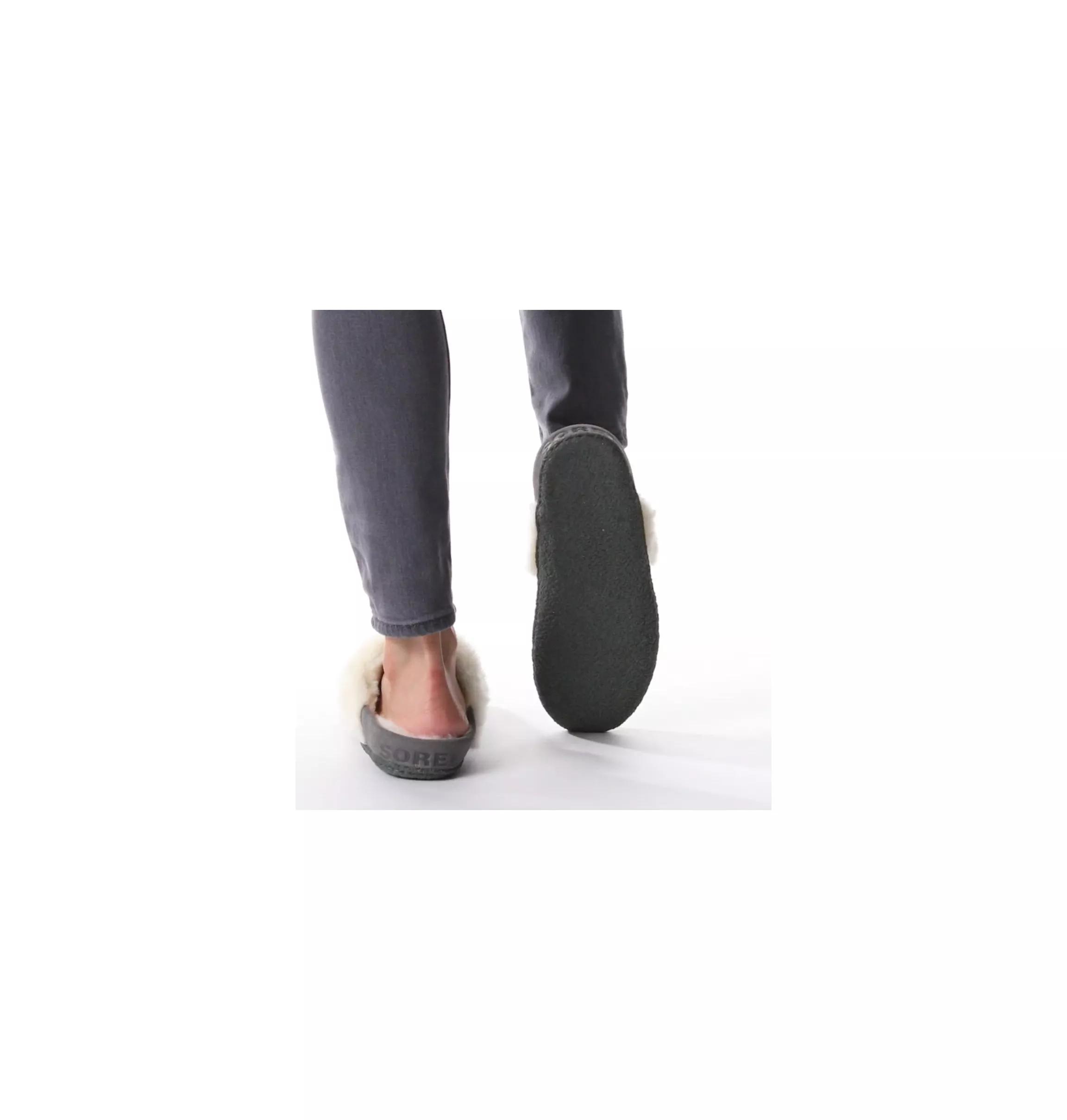 NAKISKA™ Slide II Women's Slipper Product Image