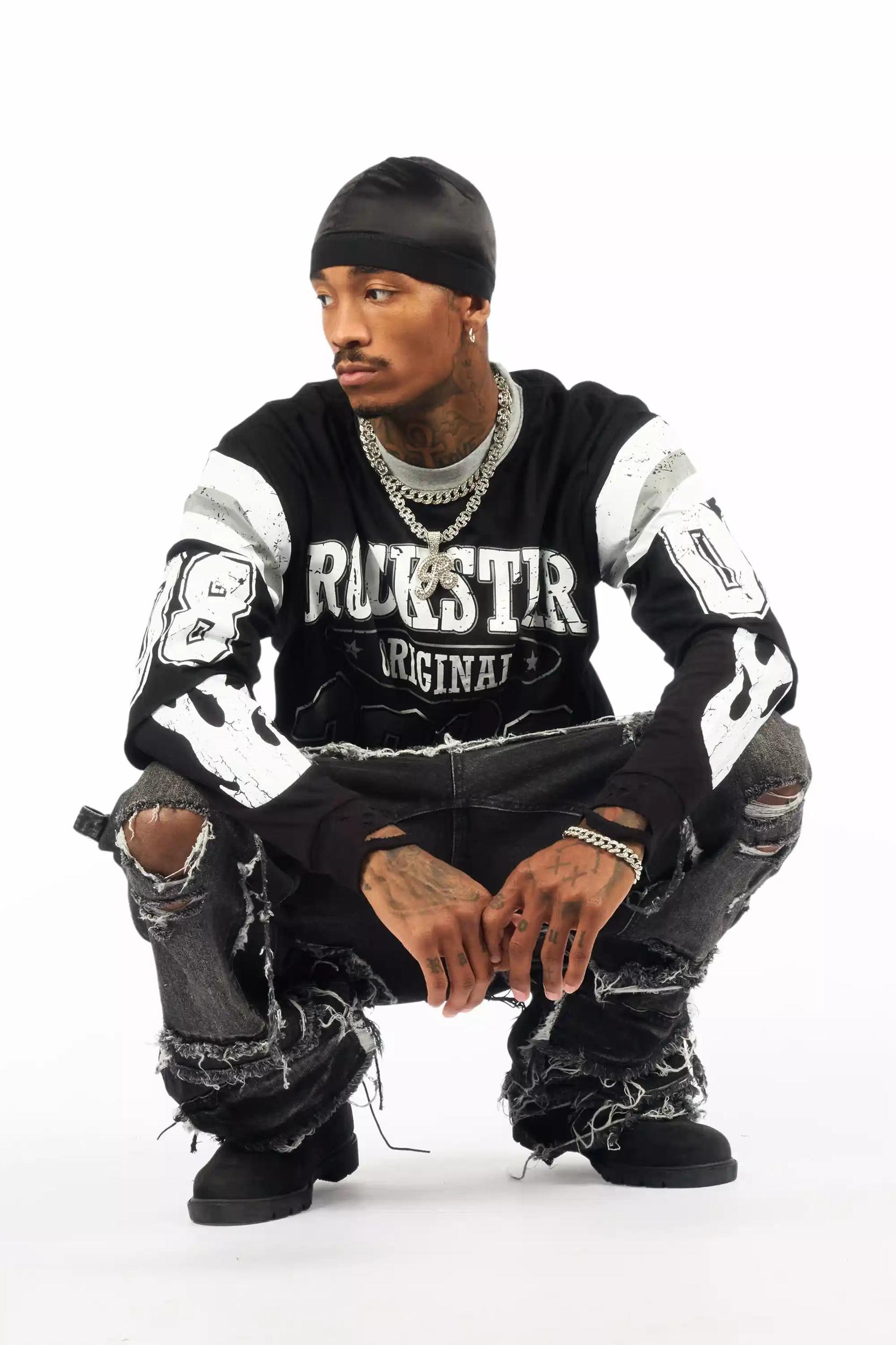 Esha Black Long Sleeve Graphic T-Shirt Female Product Image