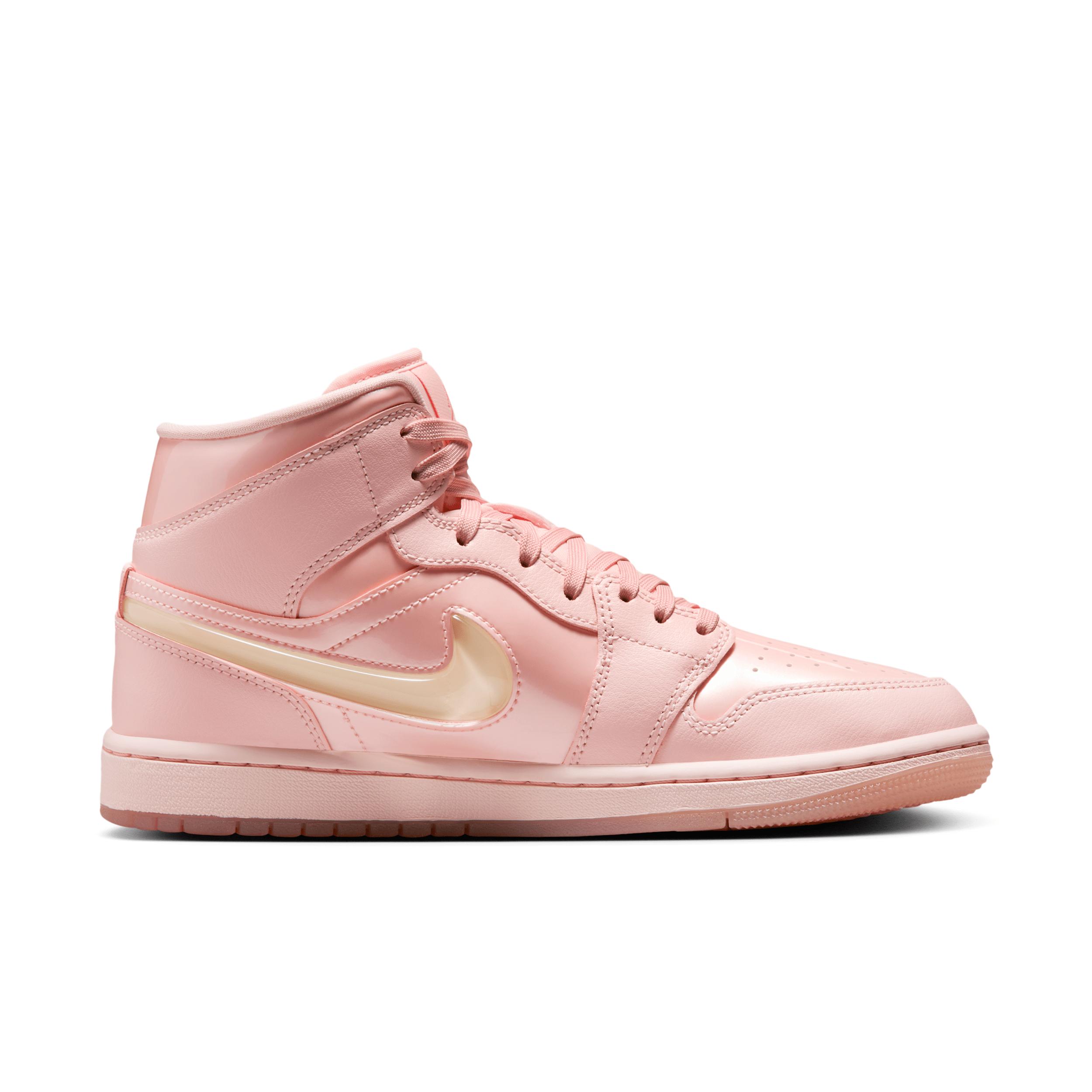 Women's Air Jordan 1 Mid SE Shoes Product Image