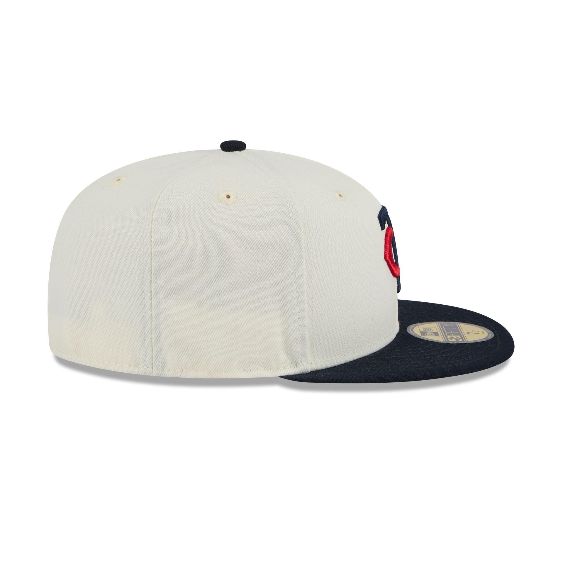 Minnesota Twins Chrome 59FIFTY Fitted Hat Male Product Image