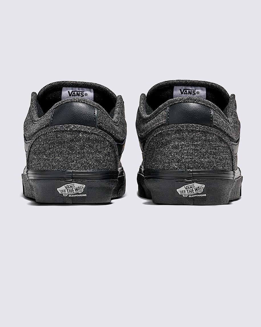 Skate Chukka Low Sidestripe Shoe in Charcoal Grey / Black| Vans US Product Image