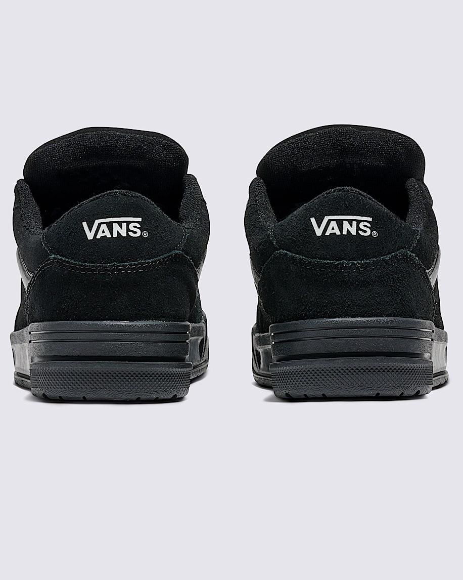 Hylane Shoe in Black| Vans US Product Image
