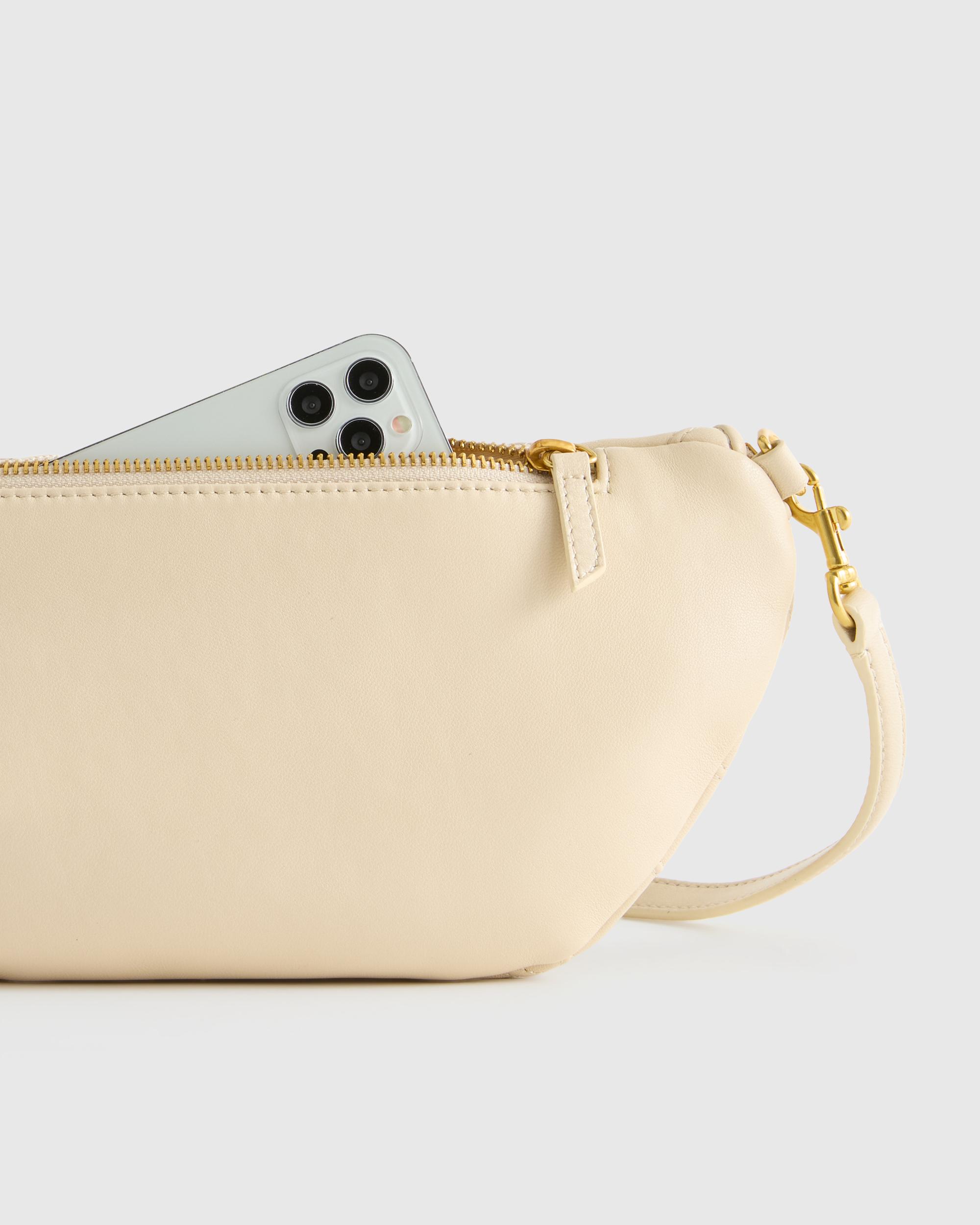 Quince | Women's Italian Leather Diamond Stitch Sling Product Image