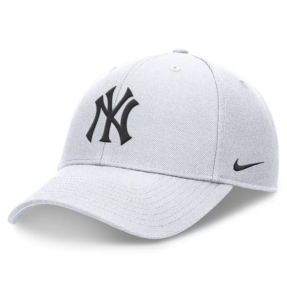 Men's Nike White New York Yankees Evergreen Club Performance Adjustable Hat, Size: Medium/Large Product Image