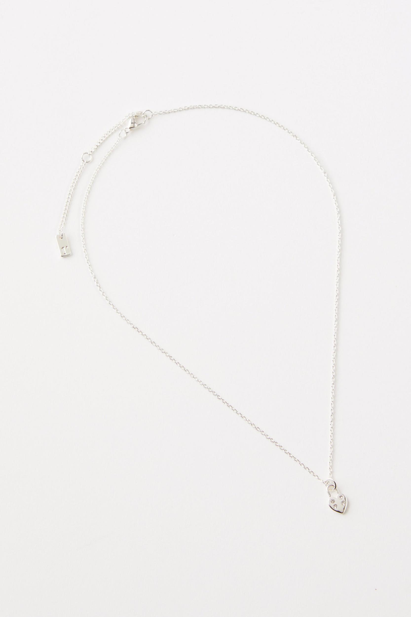 Pendant Necklace Product Image