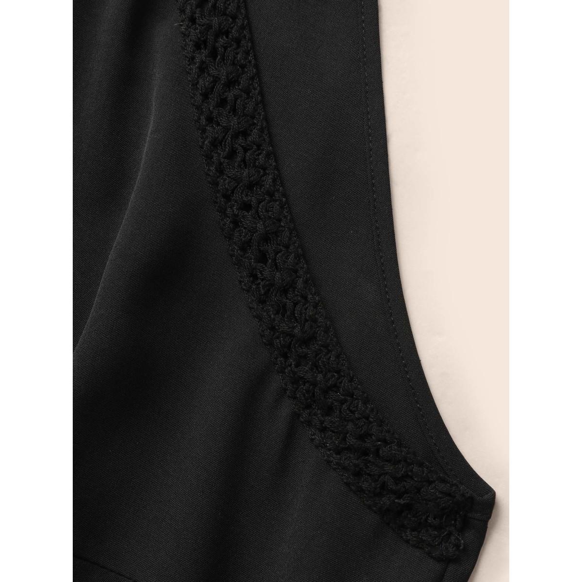 Plus Size Halter Contrast Webbing Elastic Waist Dress Black Women Elegant Gathered Halter neck Sleeveless Curvy BloomChic 30/6X Product Image