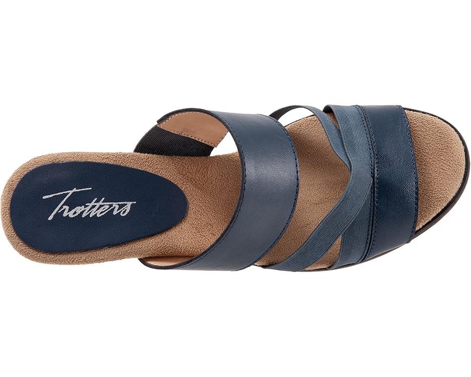 Women's Trotters Maxine Product Image