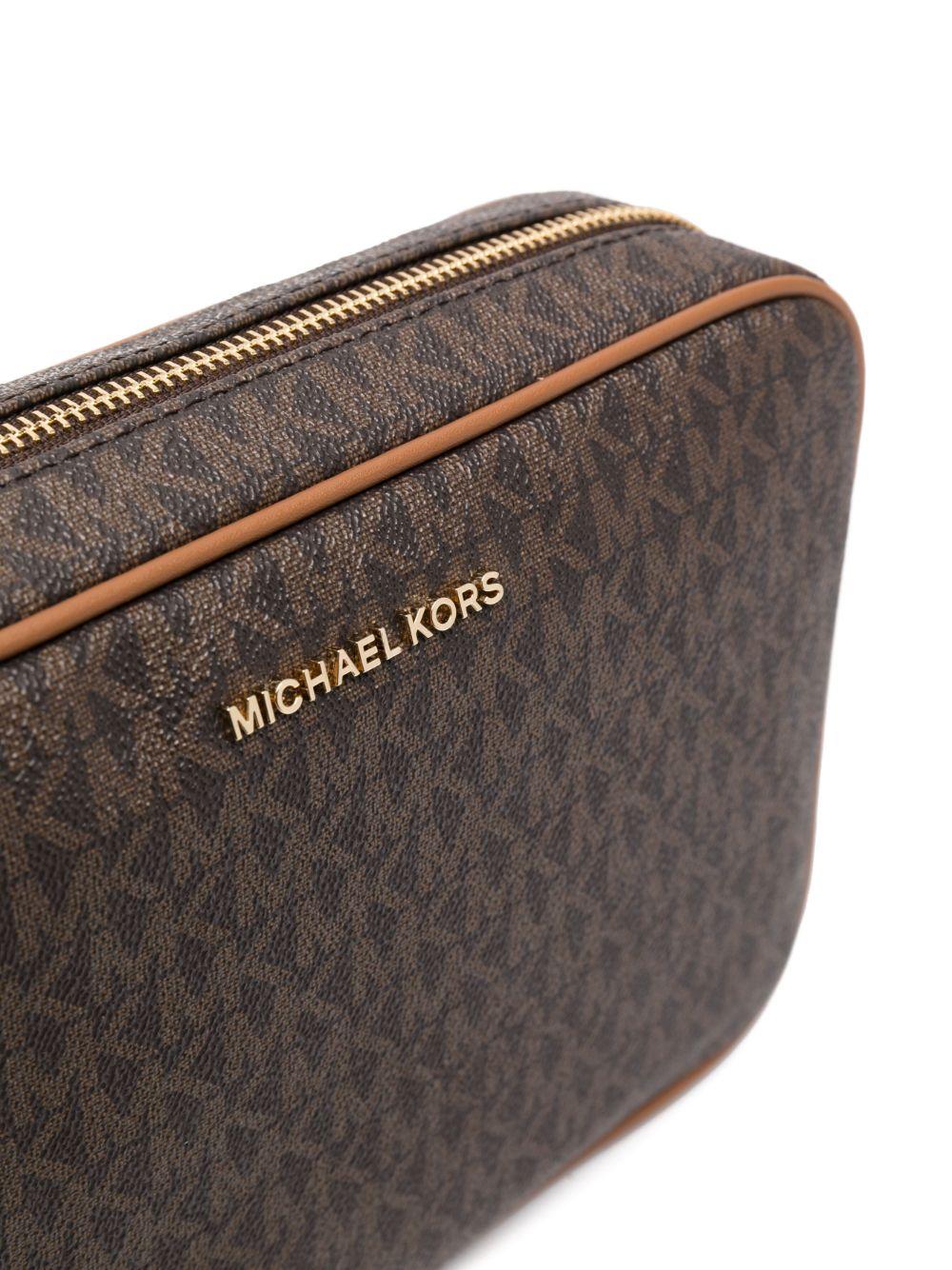 Jet Set leather crossbody bag Product Image