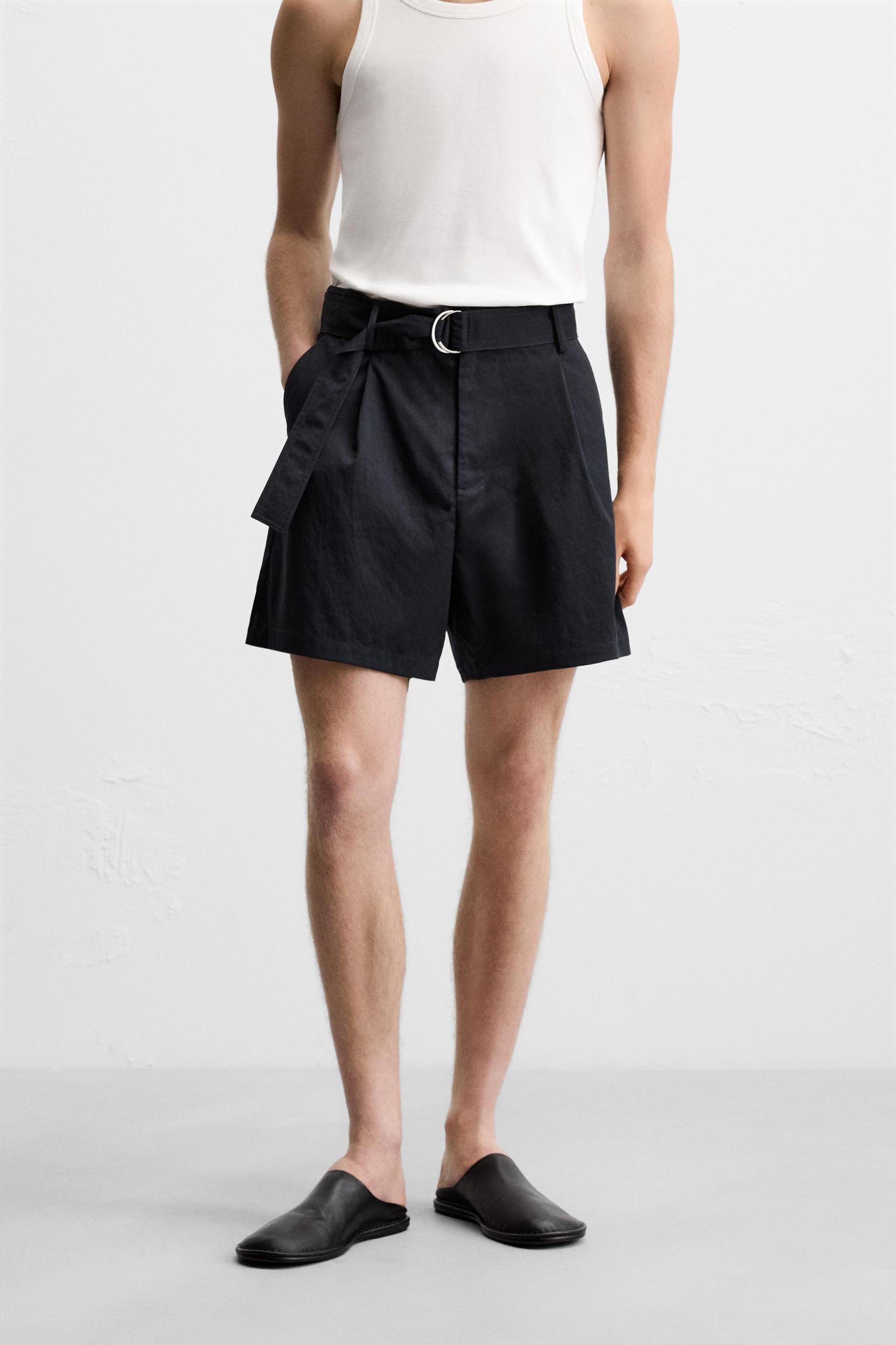 PLEATED BELT BERMUDA SHORTS Product Image
