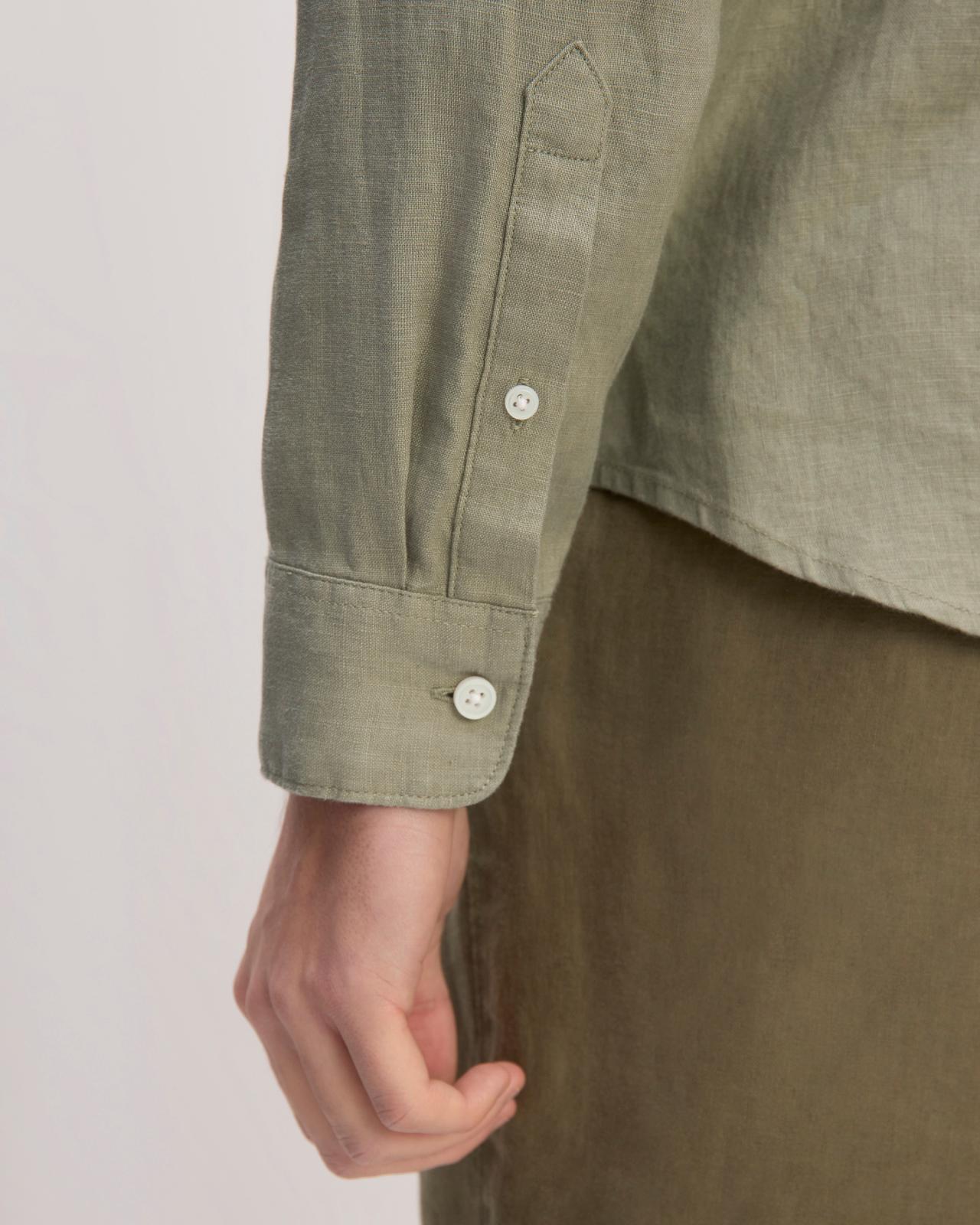 Mens Classic Shirt in Linen by Everlane Product Image