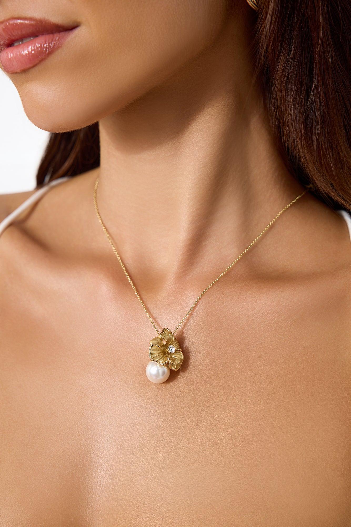 Flower Friend Necklace Gold Product Image