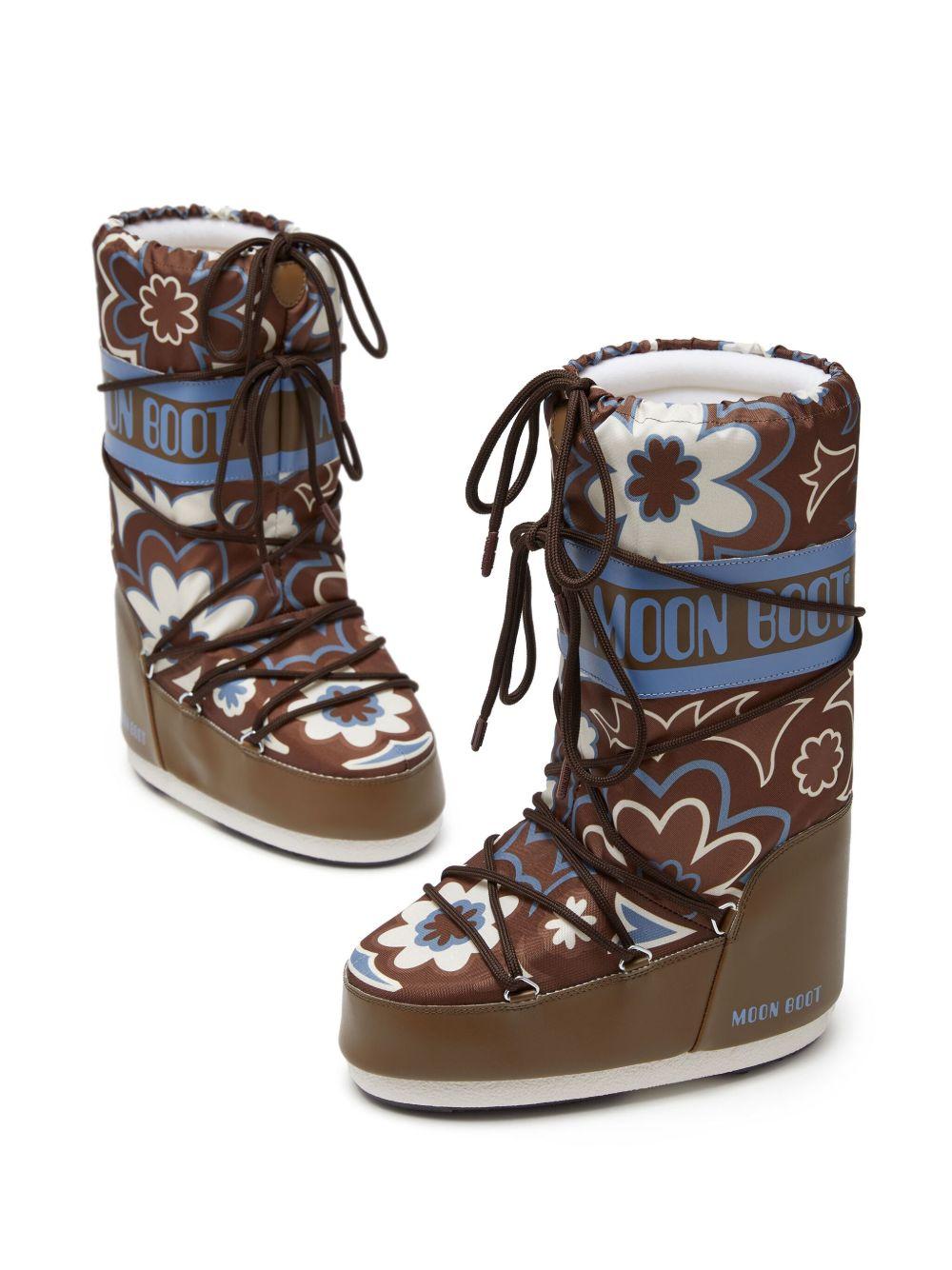 Icon floral-print boots Product Image