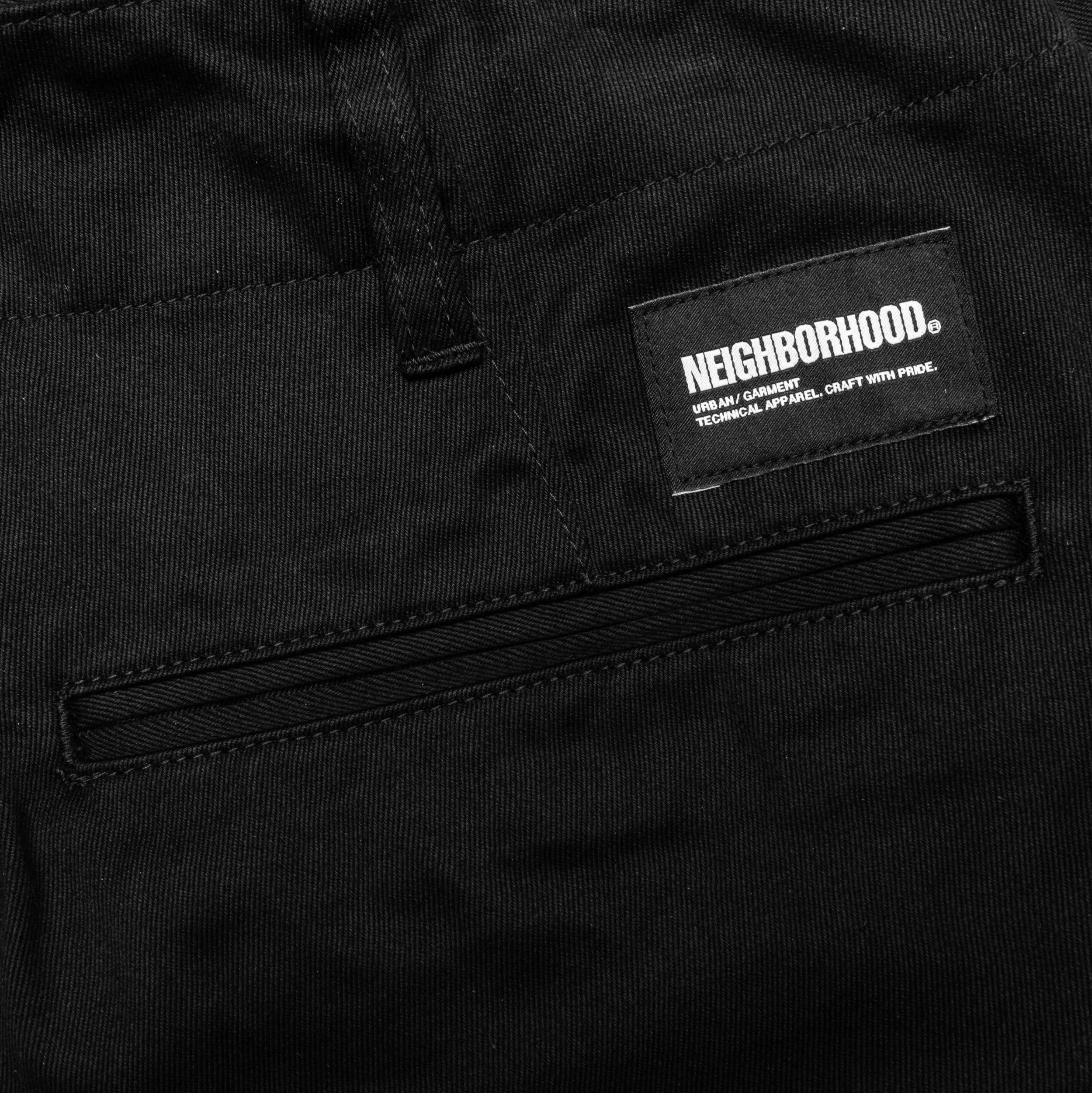 Classic Chino Short Pants - Black Male Product Image