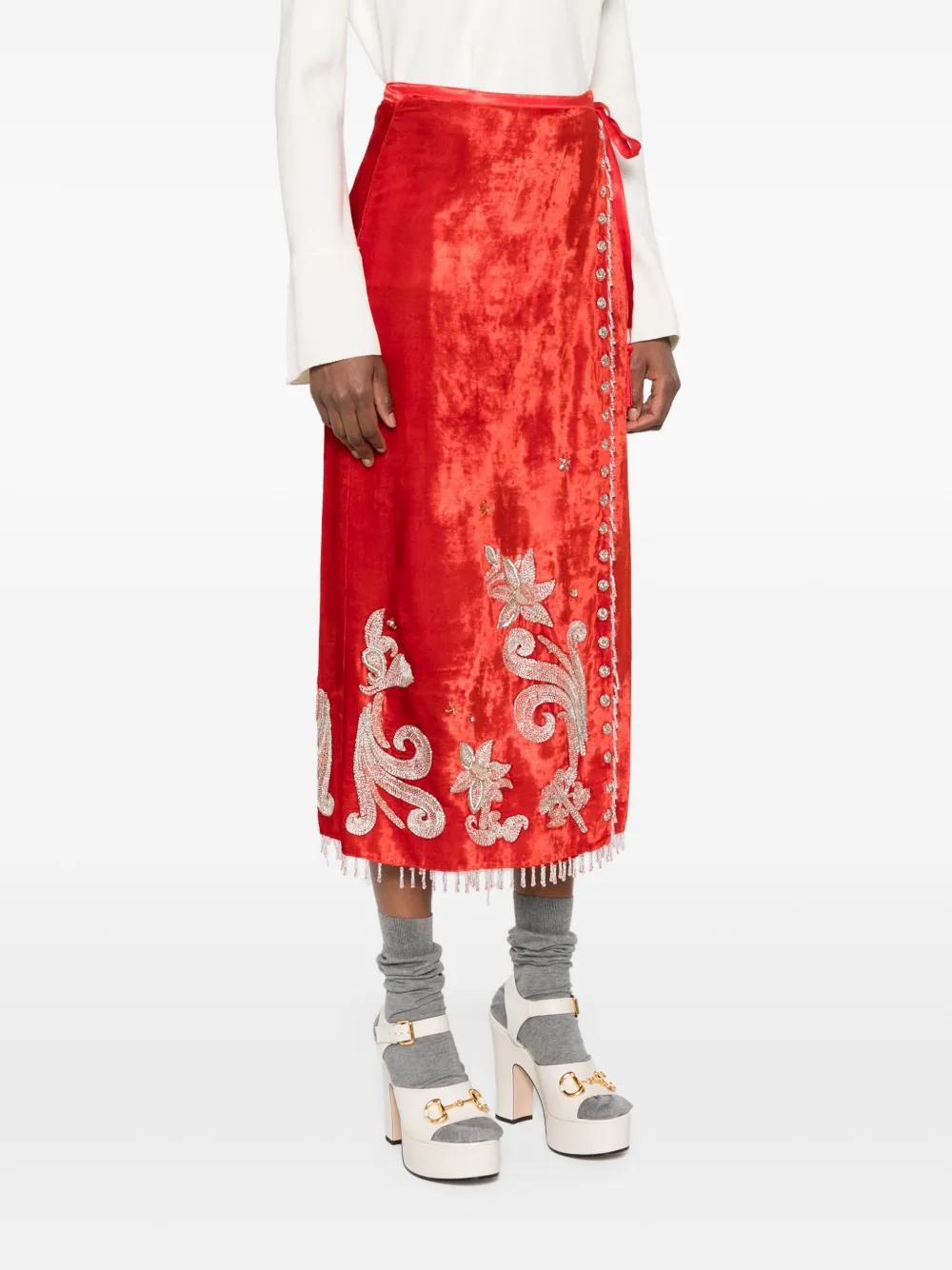 bead-detail velvet skirt Product Image