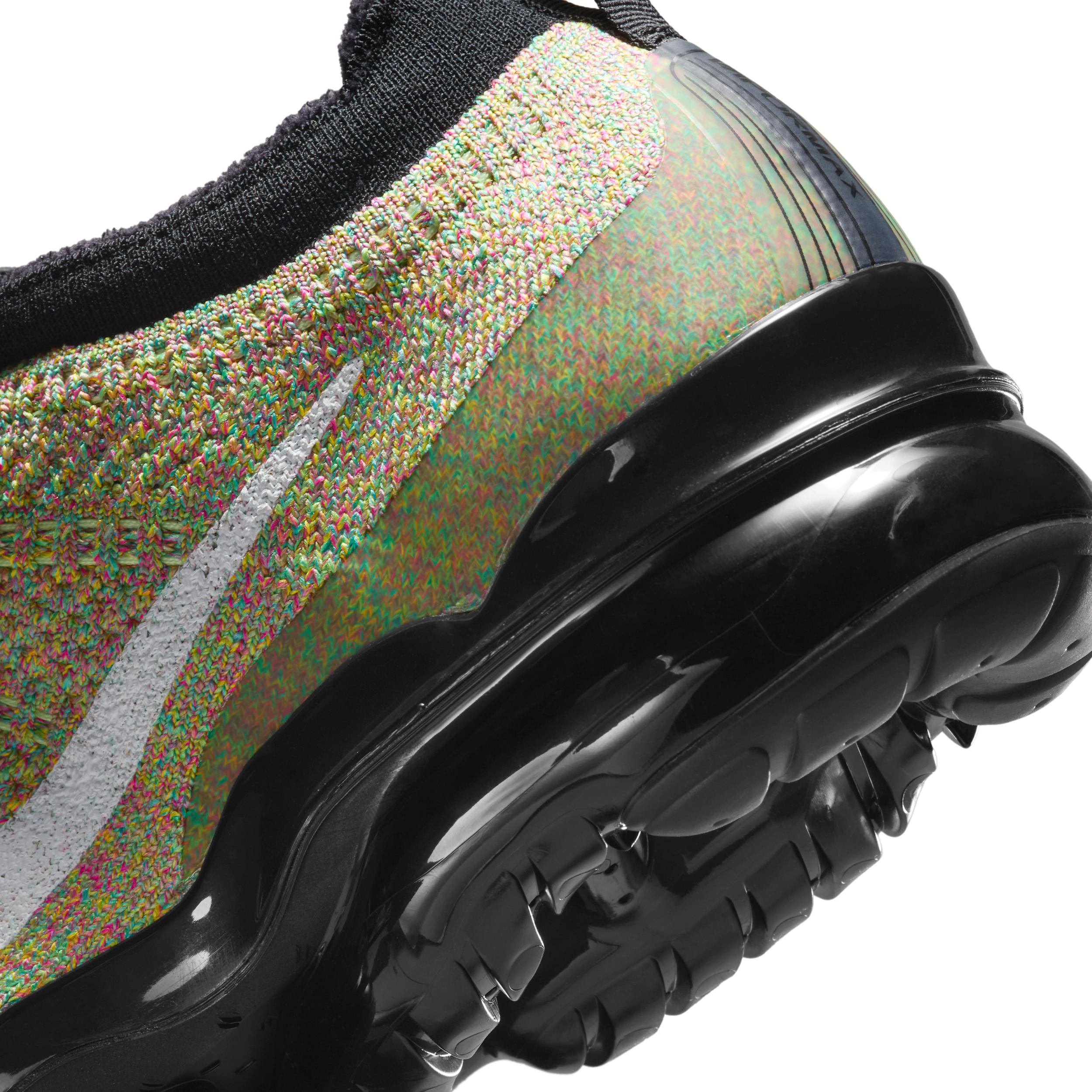 Nike Men's Air VaporMax 2023 Flyknit Shoes Product Image
