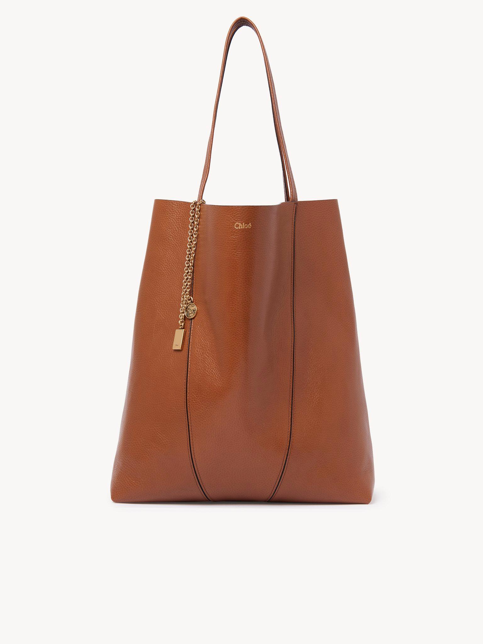 Large Chloé Spin tote bag in grained leather Product Image