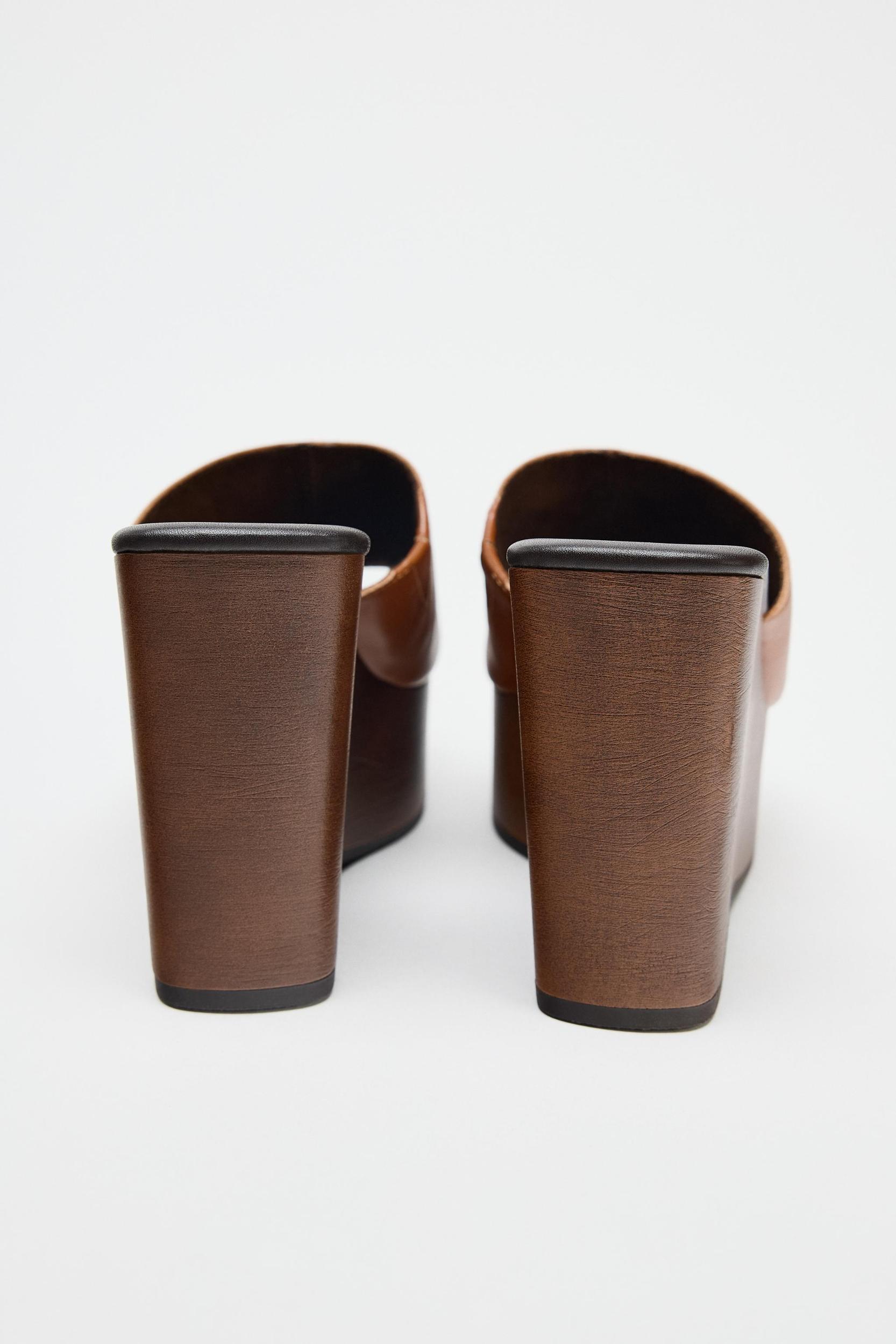 LEATHER WEDGE Product Image