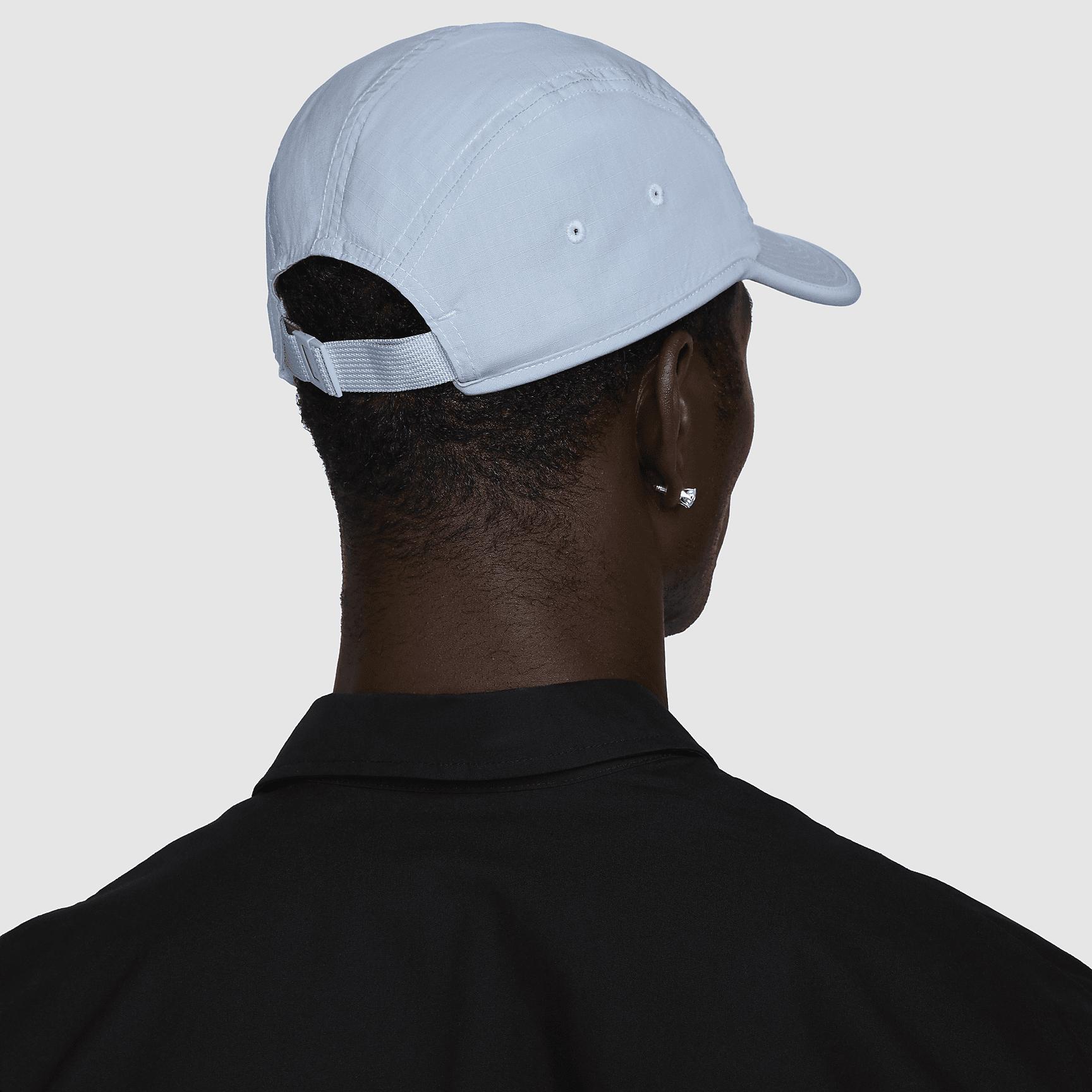 Nike Fly Unstructured Futura Cap Product Image