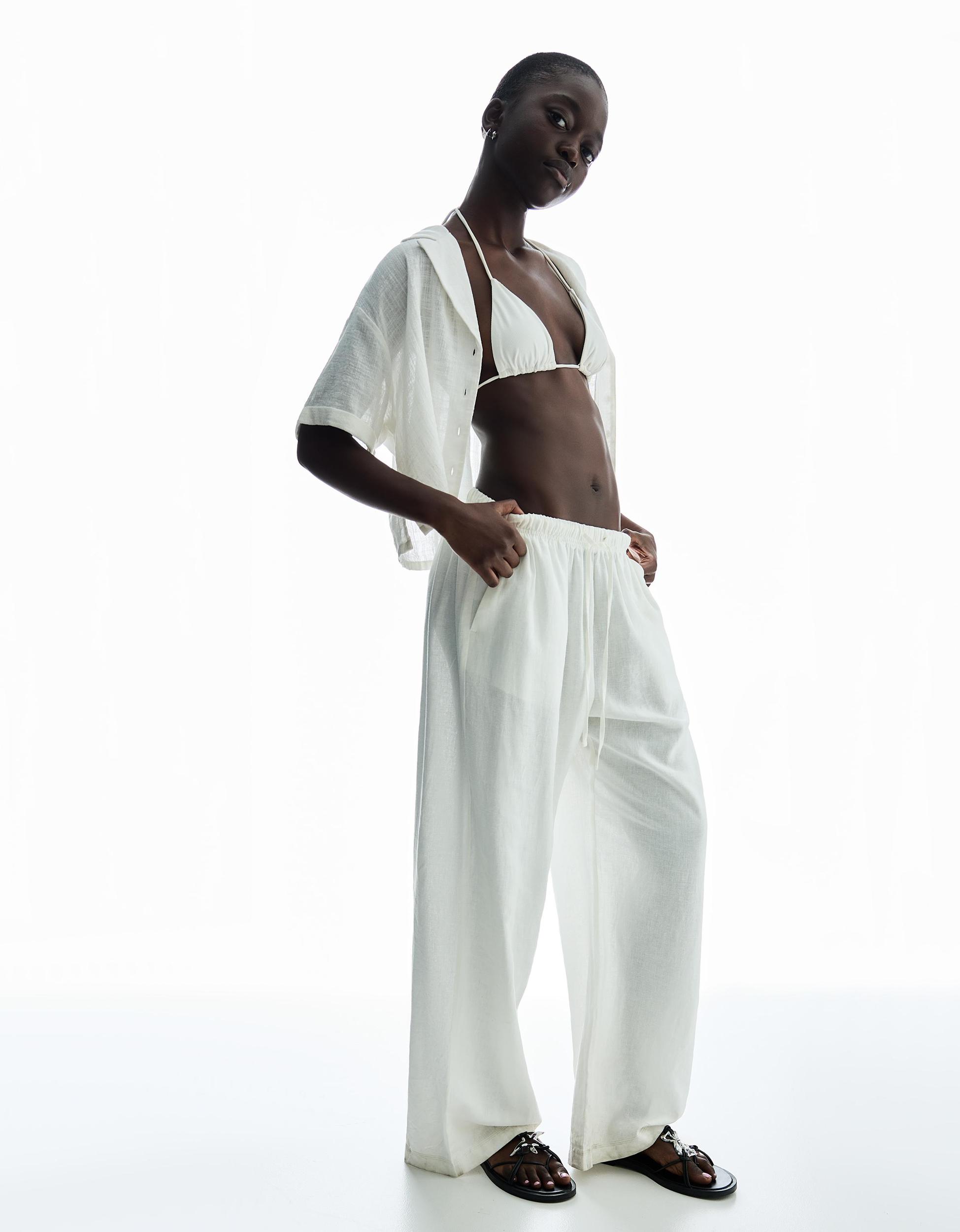 Linen blend pants with an elastic waistband Product Image