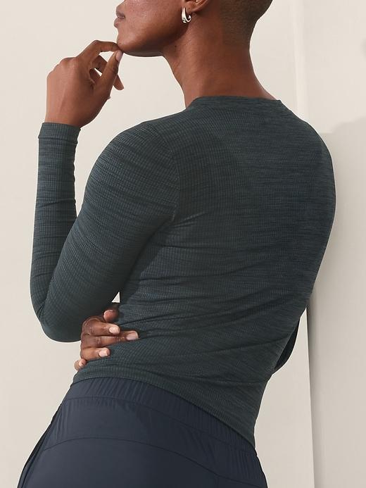 Renew Seamless Crewneck Top Product Image