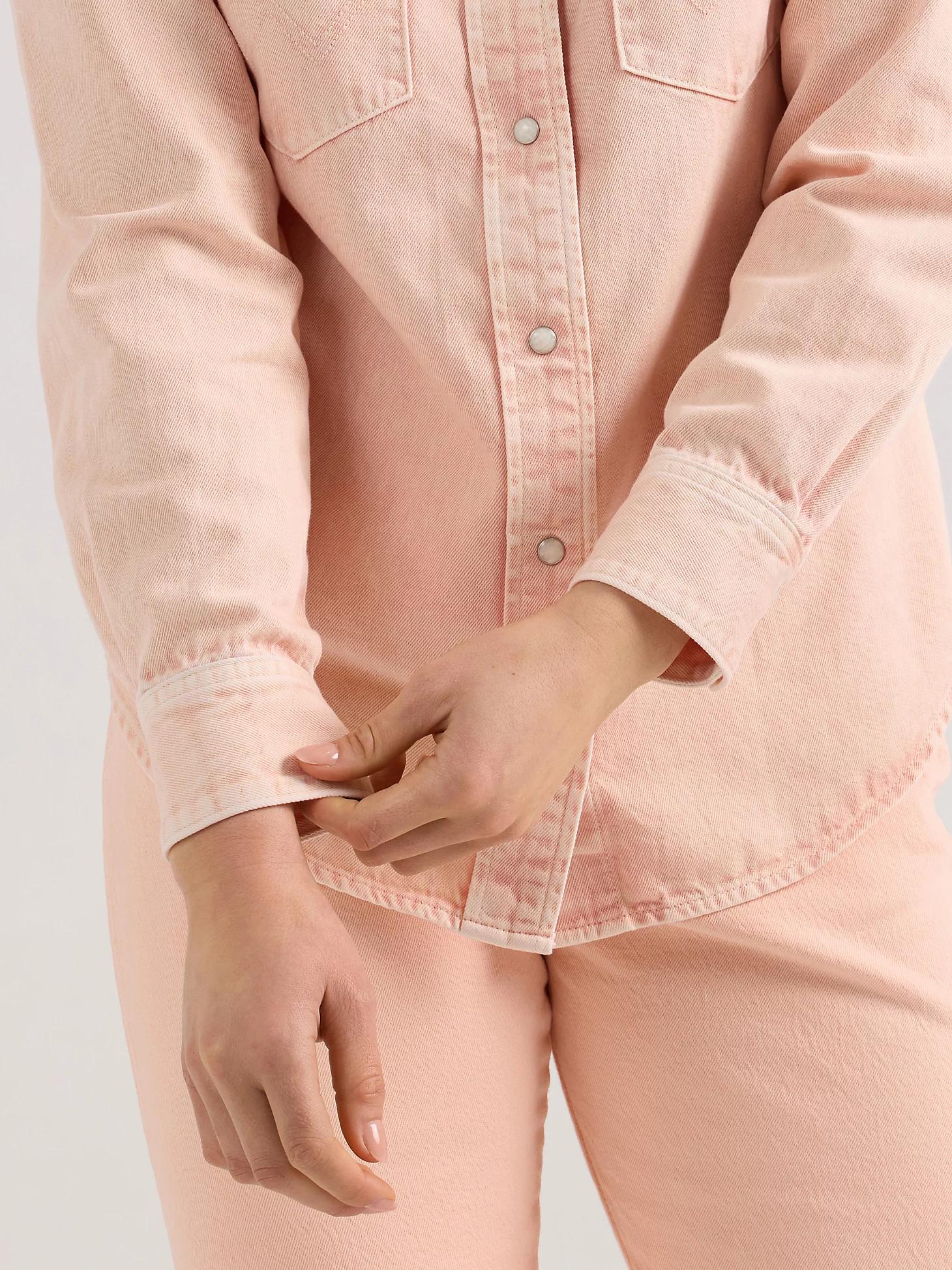 Women's Wrangler Colorwash Slim Western Snap Shirt Product Image