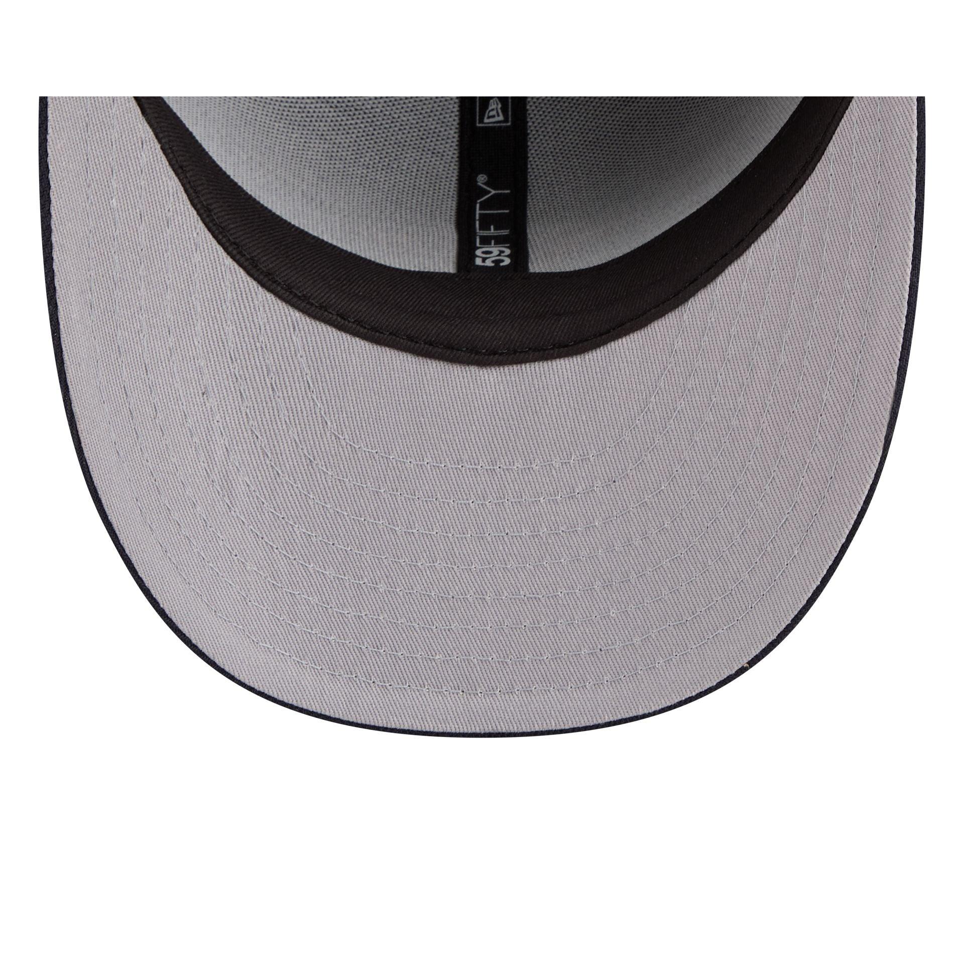 Dallas Mavericks Chainstitch Script Retro Crown 9FIFTY Snapback Hat Male Product Image