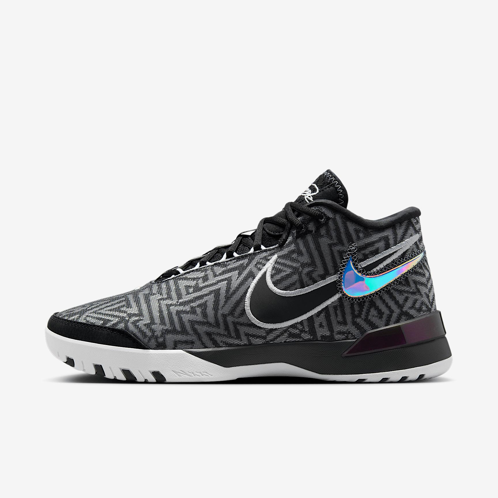 Nike Men's LeBron NXXT Genisus Basketball Shoes Product Image