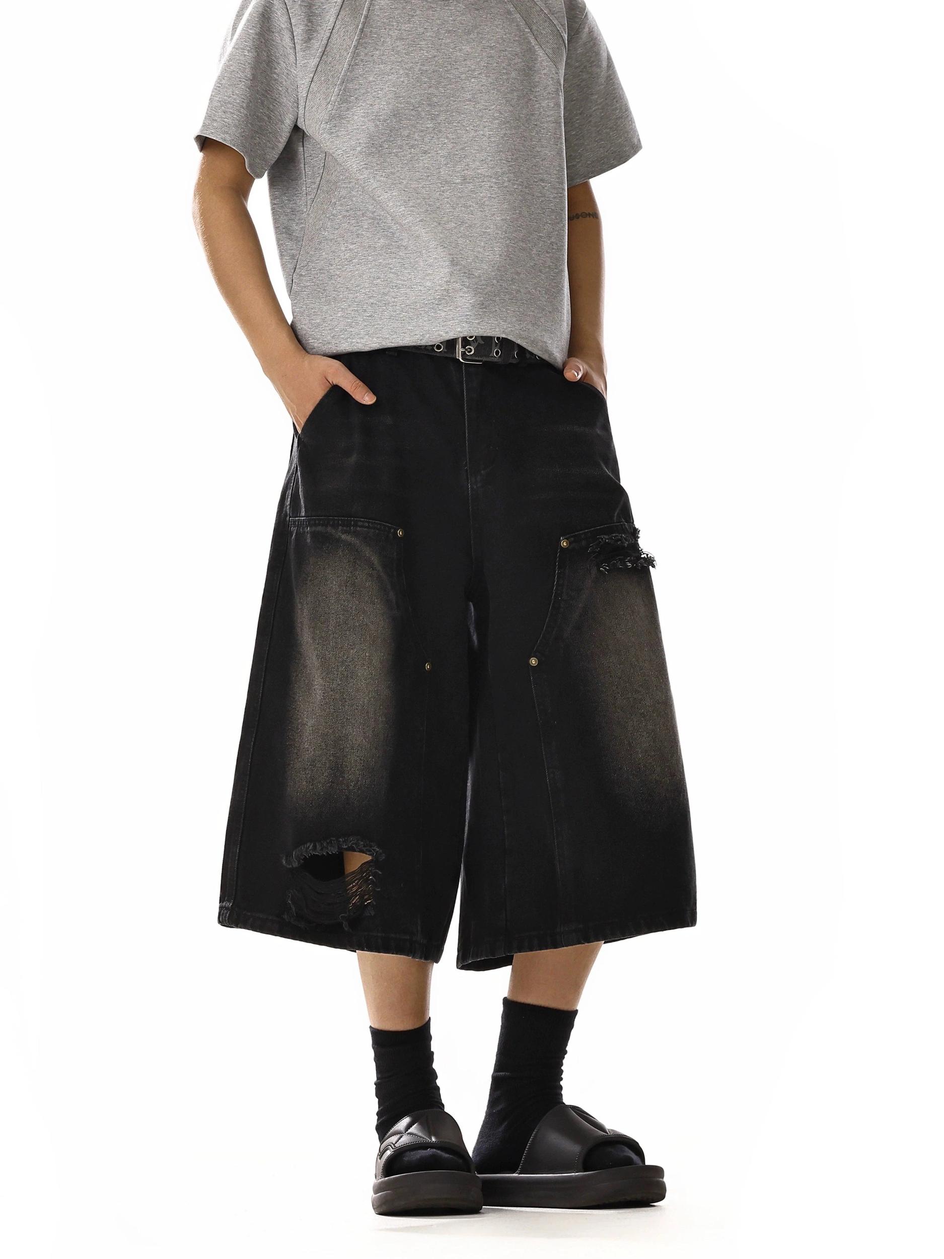 RT No. 18118 DISTRESSED WORKWEAR SHORTS Product Image