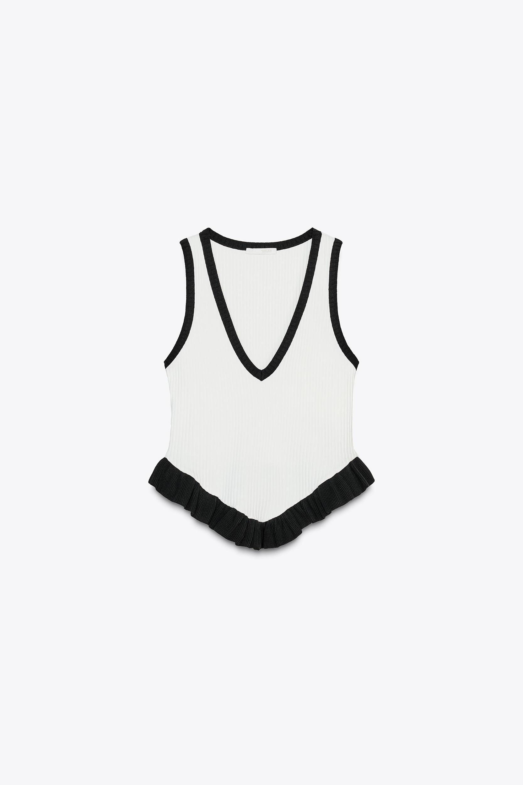 CONTRAST KNIT TOP Product Image