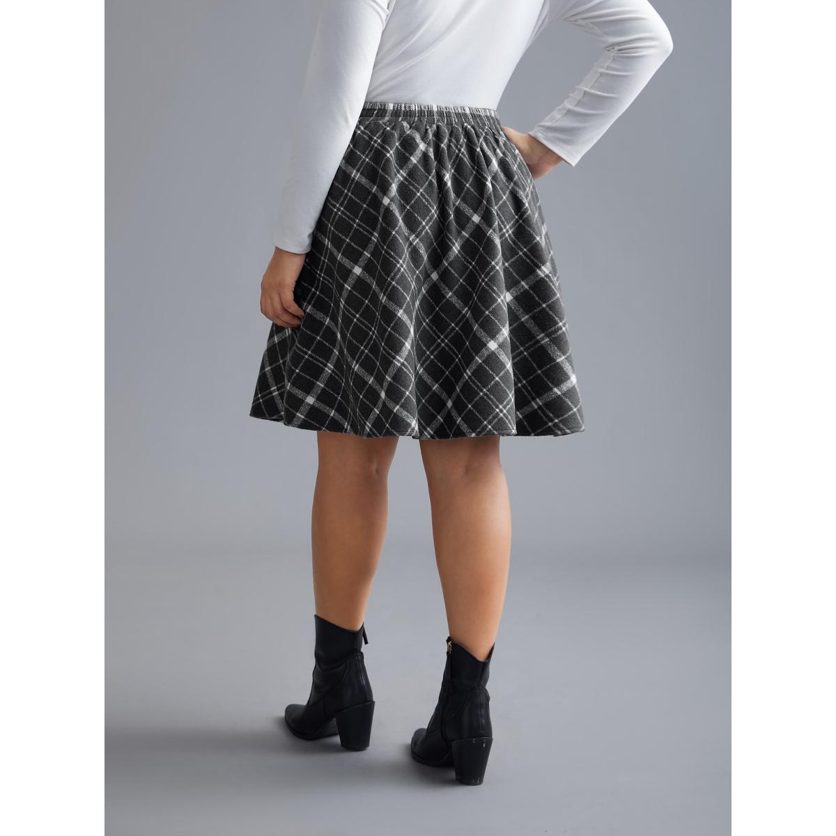 Plus Size Plaid Pattern Elastic Waist A-line Mini Skirt Women DarkGray Elegant Low stretch Slanted pocket Everyday Skirts BloomChic 28/5X Product Image