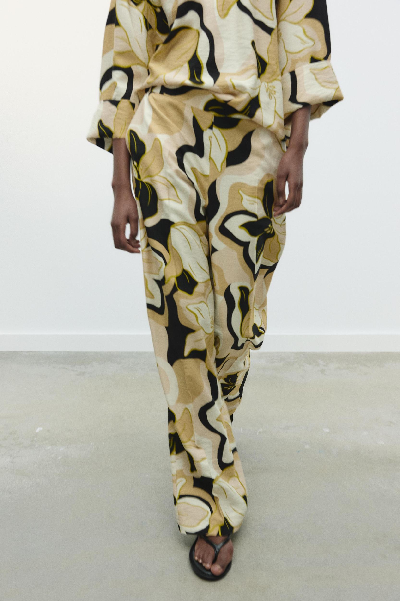 PRINTED WIDE-LEG PANTS Product Image