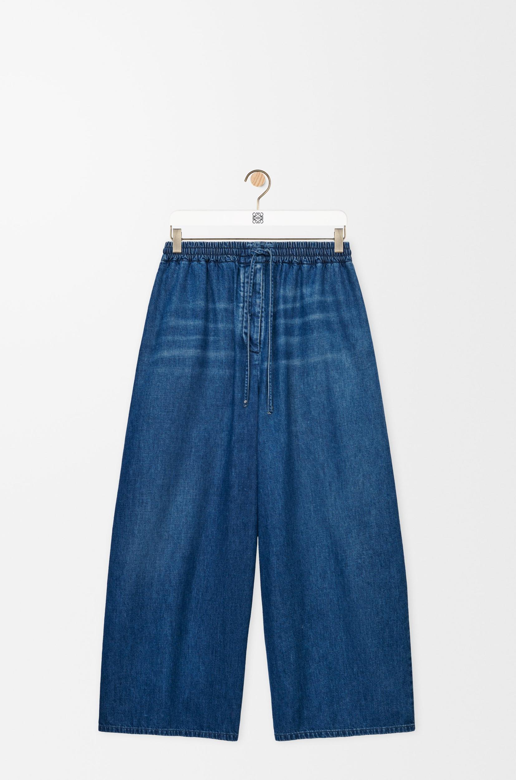Cropped trousers in denim Product Image